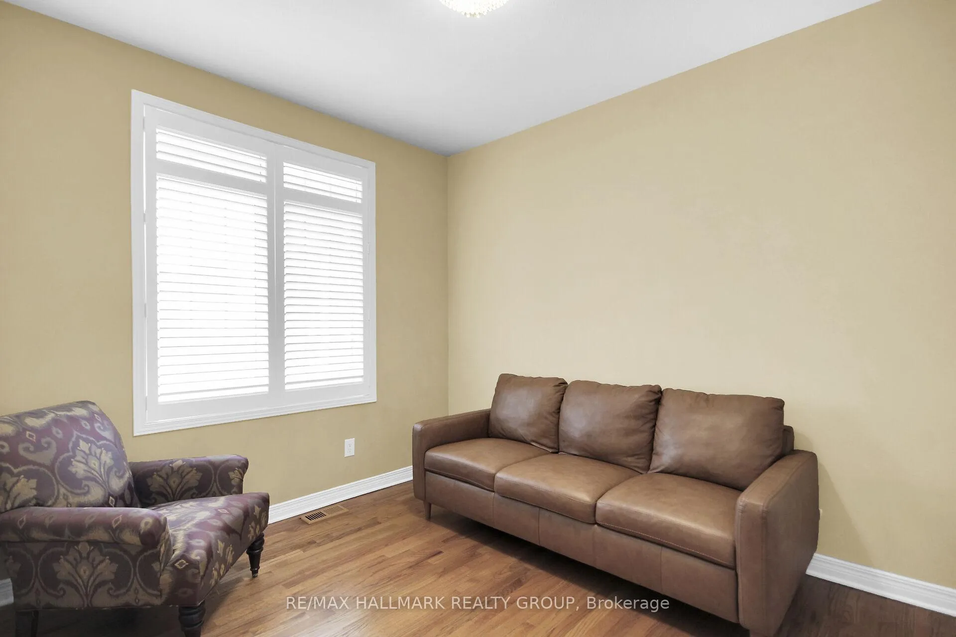 Photo 7 of 166 Lamplighters Drive, Ottawa, Barrhaven - Cedargrove/Fraserdale — HOMEH