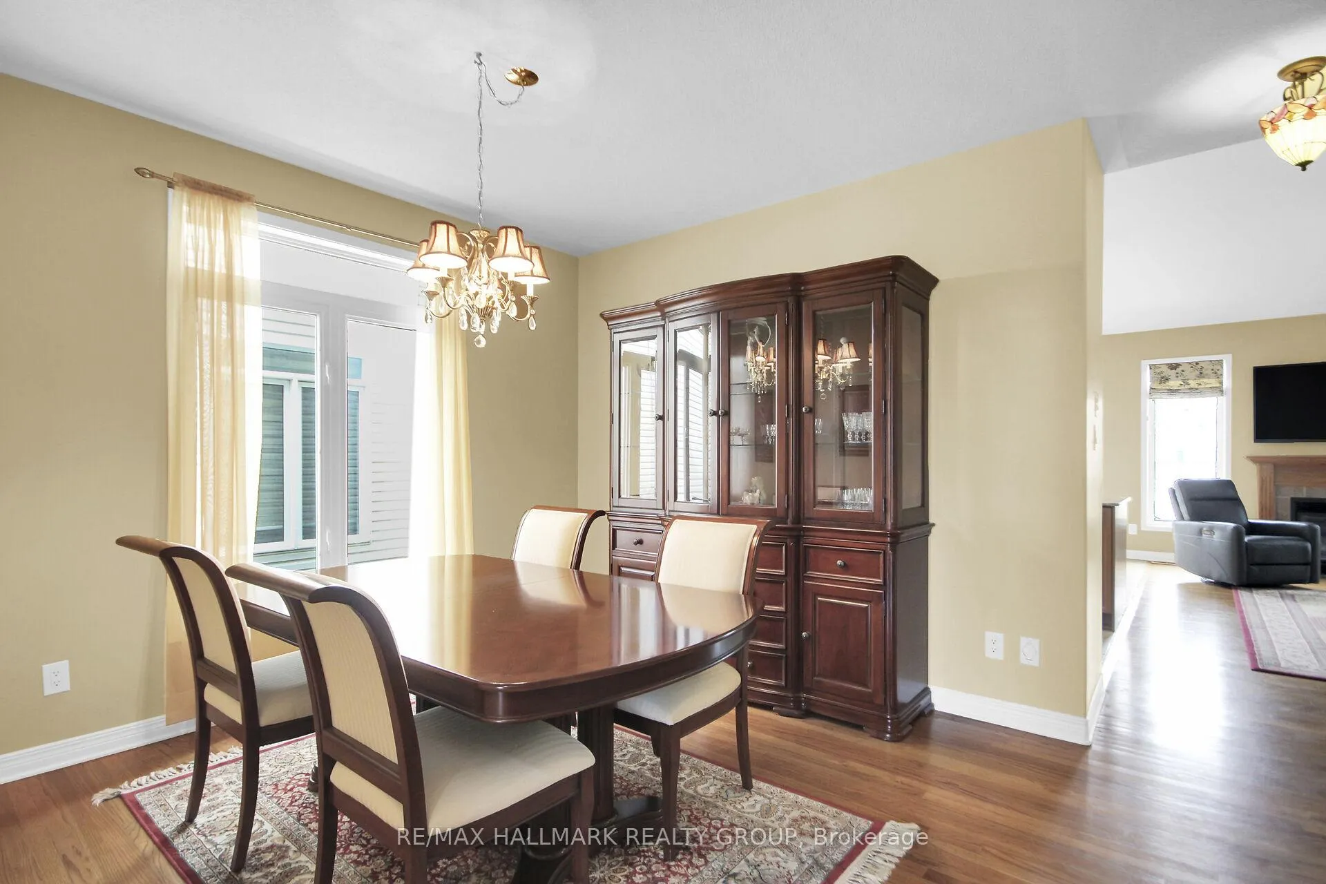 Photo 11 of 166 Lamplighters Drive, Ottawa, Barrhaven - Cedargrove/Fraserdale — HOMEH