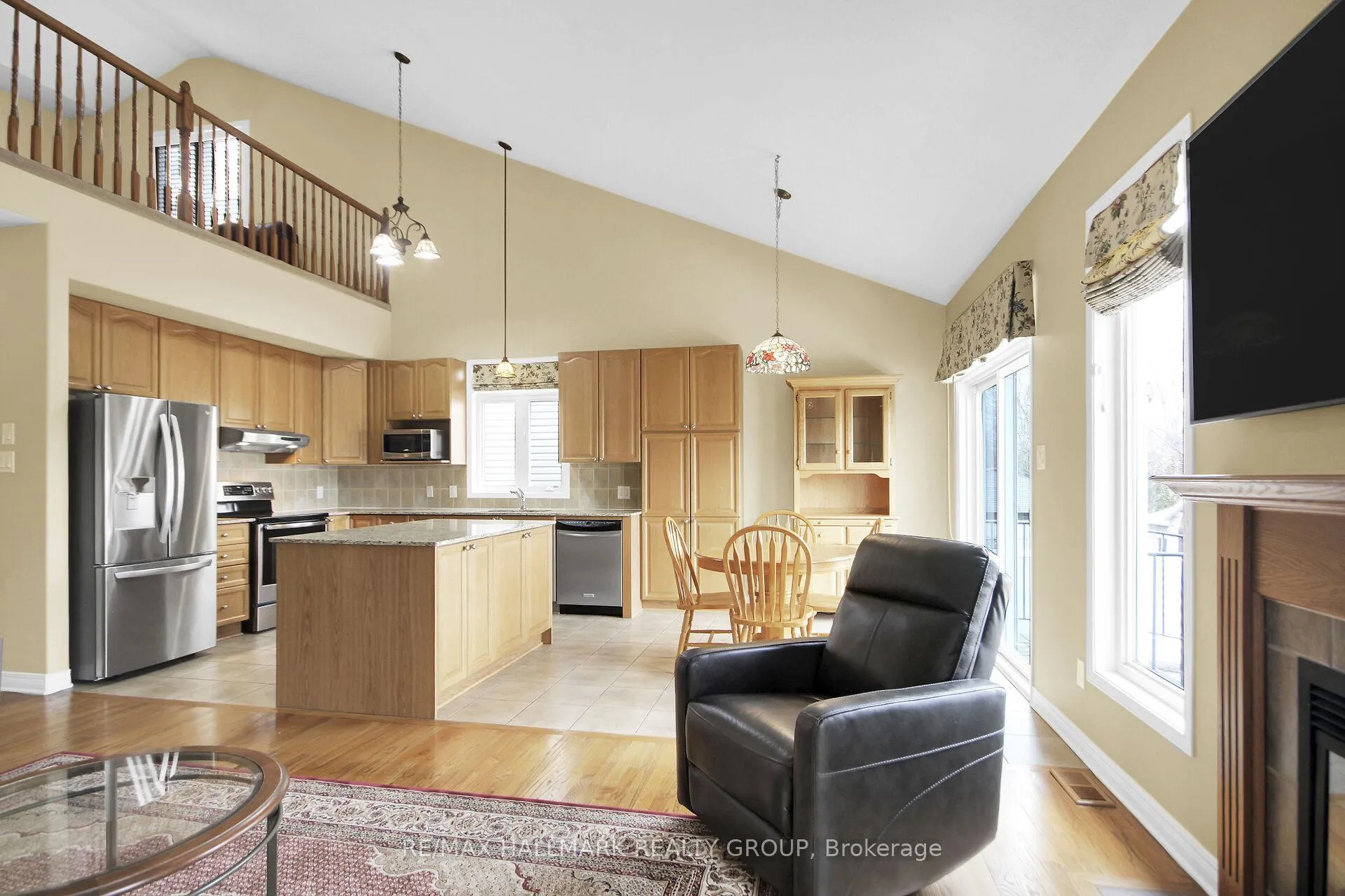 Photo 17 of 166 Lamplighters Drive, Ottawa, Barrhaven - Cedargrove/Fraserdale — HOMEH