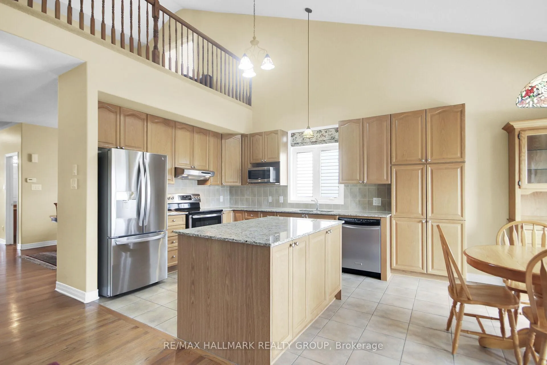 Photo 18 of 166 Lamplighters Drive, Ottawa, Barrhaven - Cedargrove/Fraserdale — HOMEH