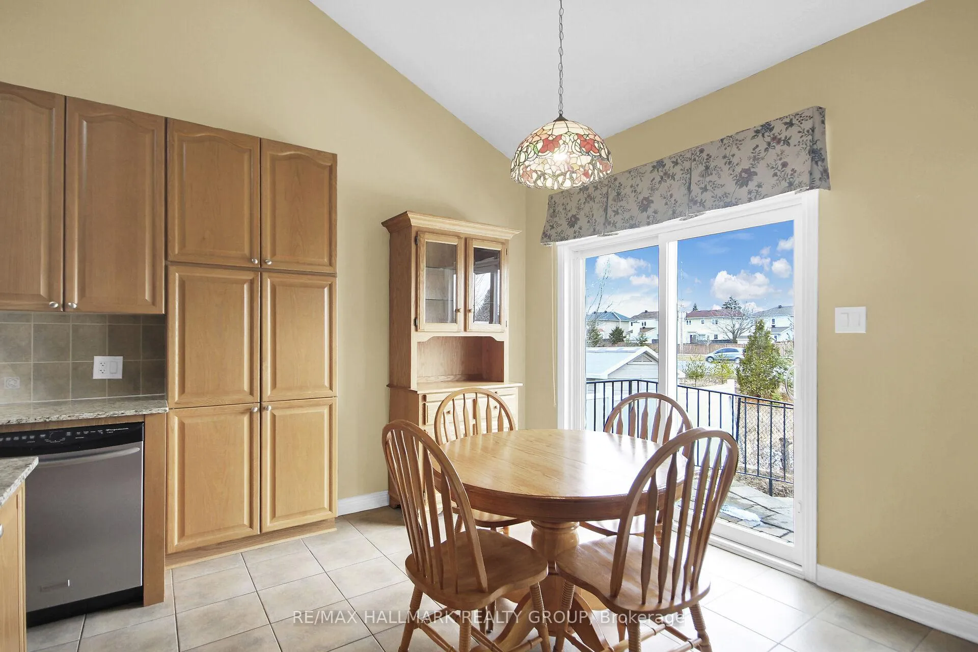 Photo 20 of 166 Lamplighters Drive, Ottawa, Barrhaven - Cedargrove/Fraserdale — HOMEH