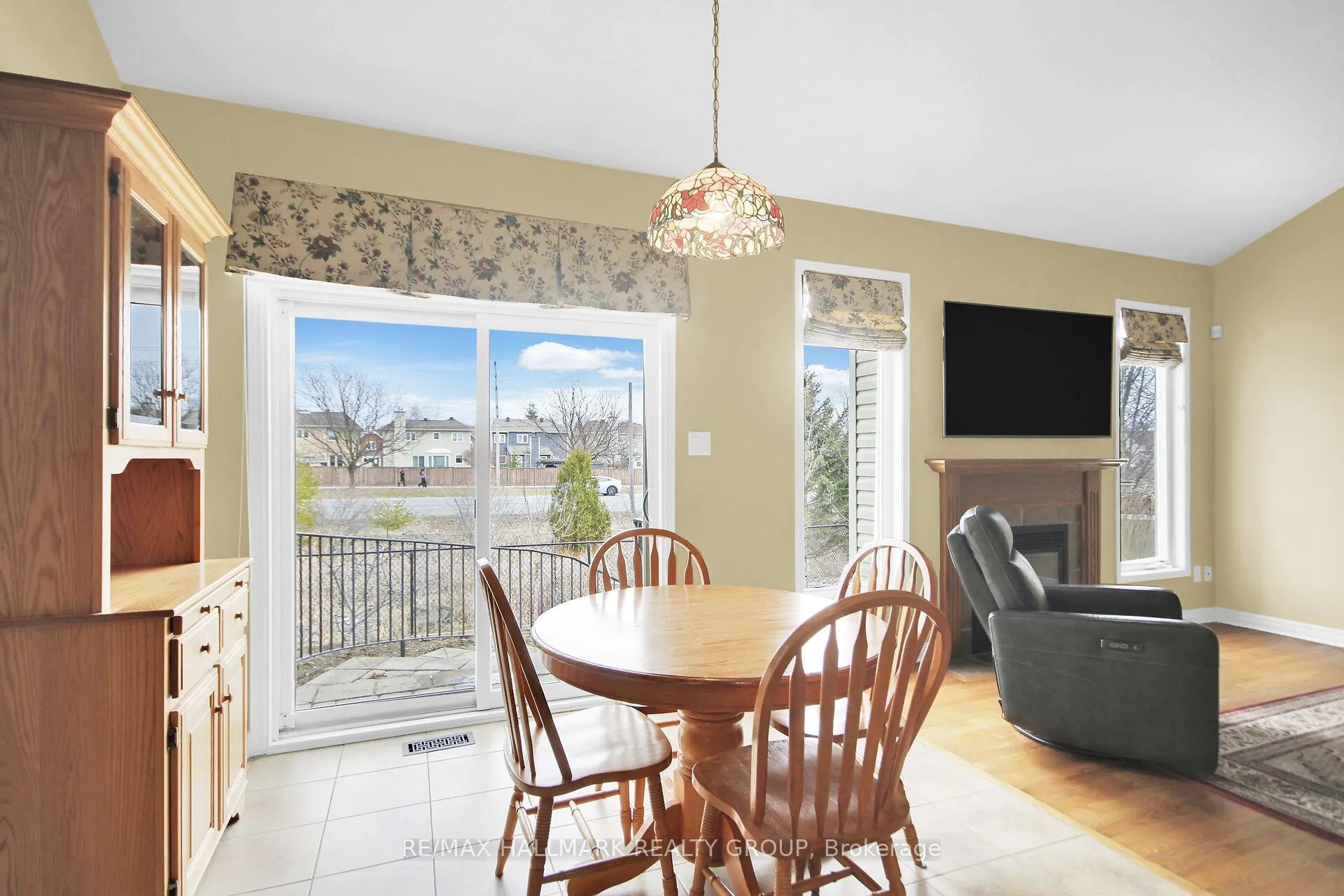Photo 21 of 166 Lamplighters Drive, Ottawa, Barrhaven - Cedargrove/Fraserdale — HOMEH