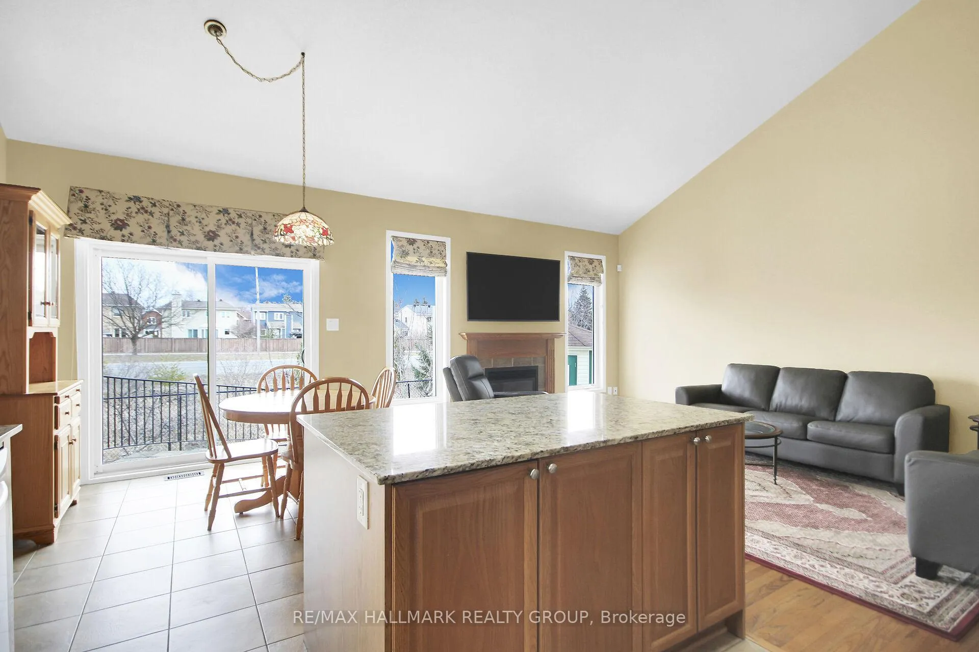 Photo 25 of 166 Lamplighters Drive, Ottawa, Barrhaven - Cedargrove/Fraserdale — HOMEH