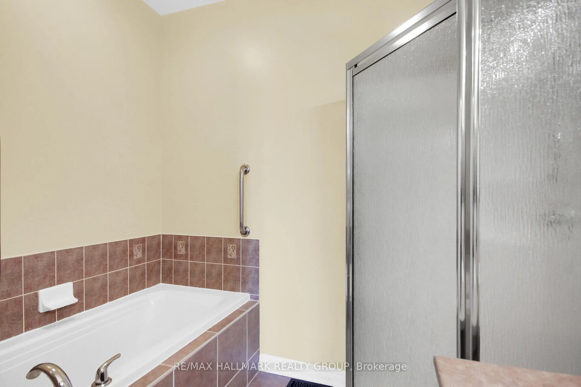 Photo 28 of 166 Lamplighters Drive, Ottawa, Barrhaven - Cedargrove/Fraserdale — HOMEH