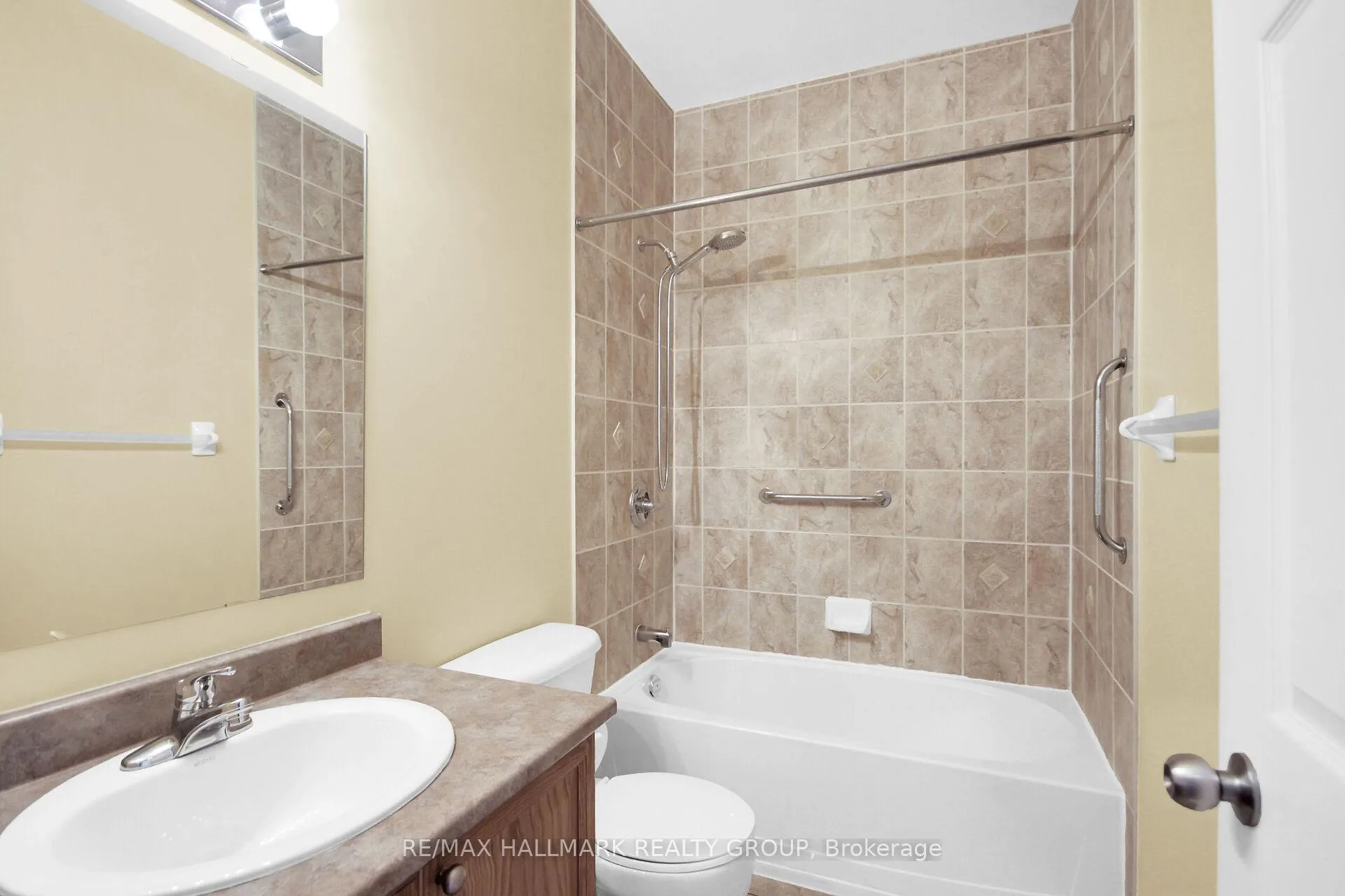 Photo 37 of 166 Lamplighters Drive, Ottawa, Barrhaven - Cedargrove/Fraserdale — HOMEH