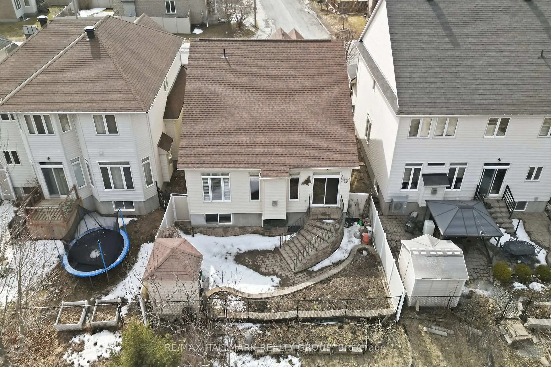 Photo 39 of 166 Lamplighters Drive, Ottawa, Barrhaven - Cedargrove/Fraserdale — HOMEH