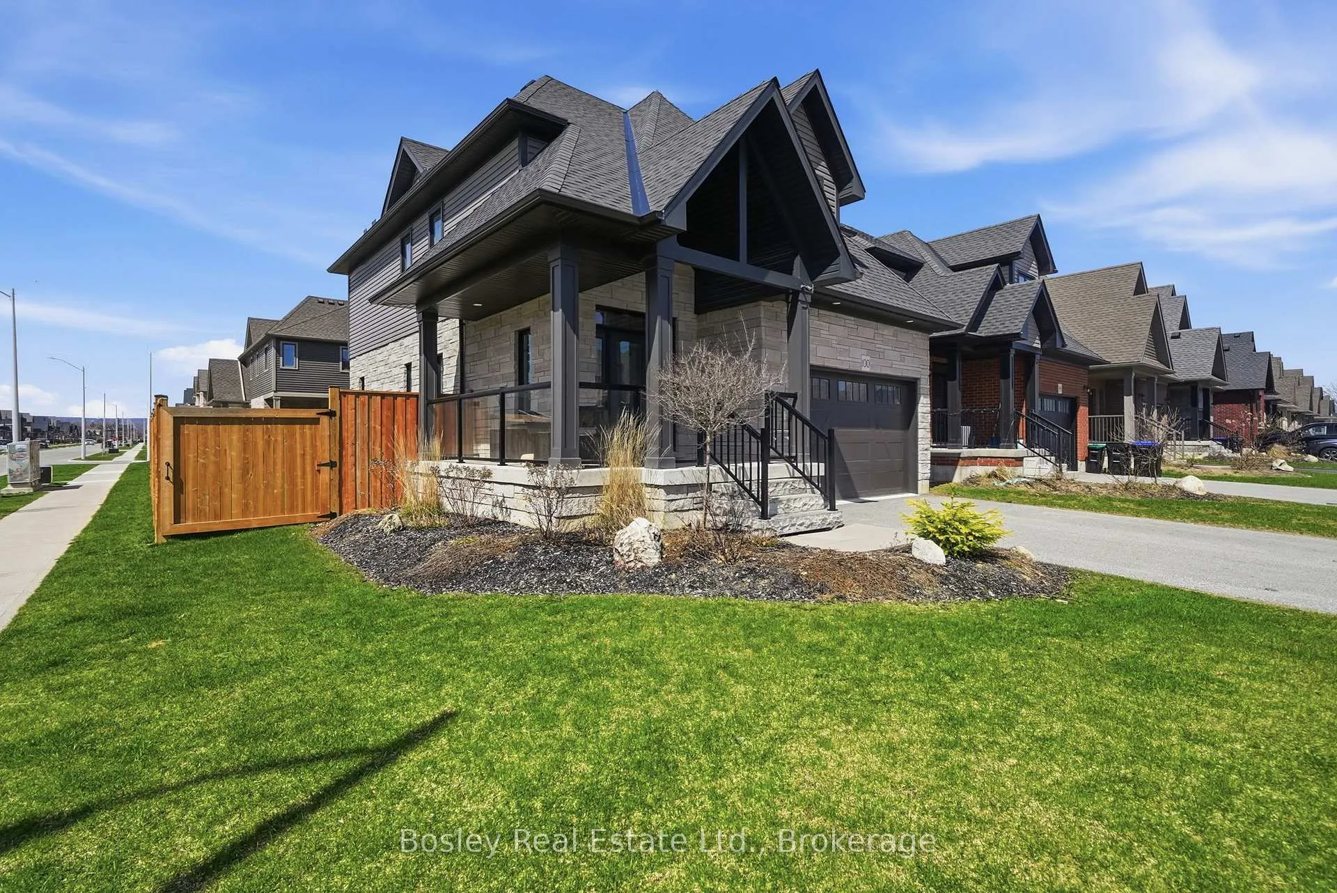 Photo 2 of 100 Mclean Avenue, Collingwood — HOMEH