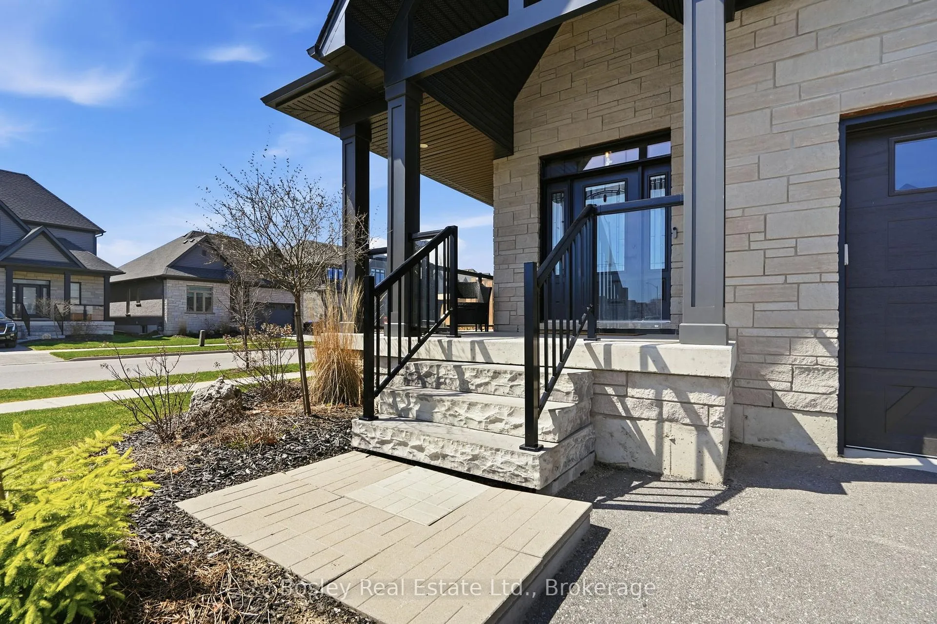 Photo 3 of 100 Mclean Avenue, Collingwood — HOMEH