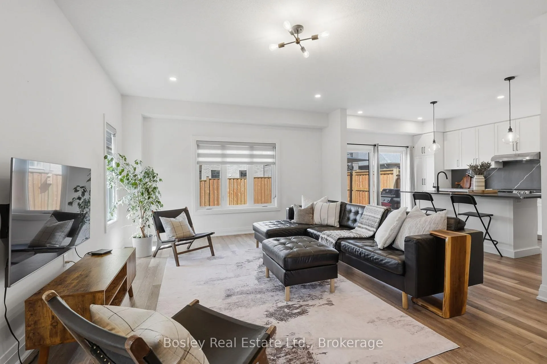 Photo 7 of 100 Mclean Avenue, Collingwood — HOMEH