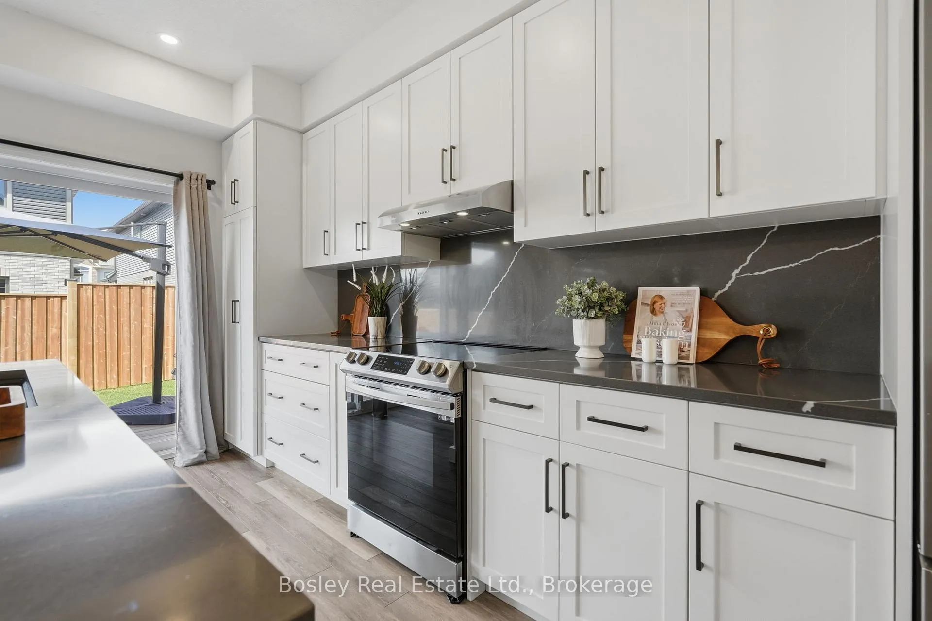 Photo 13 of 100 Mclean Avenue, Collingwood — HOMEH
