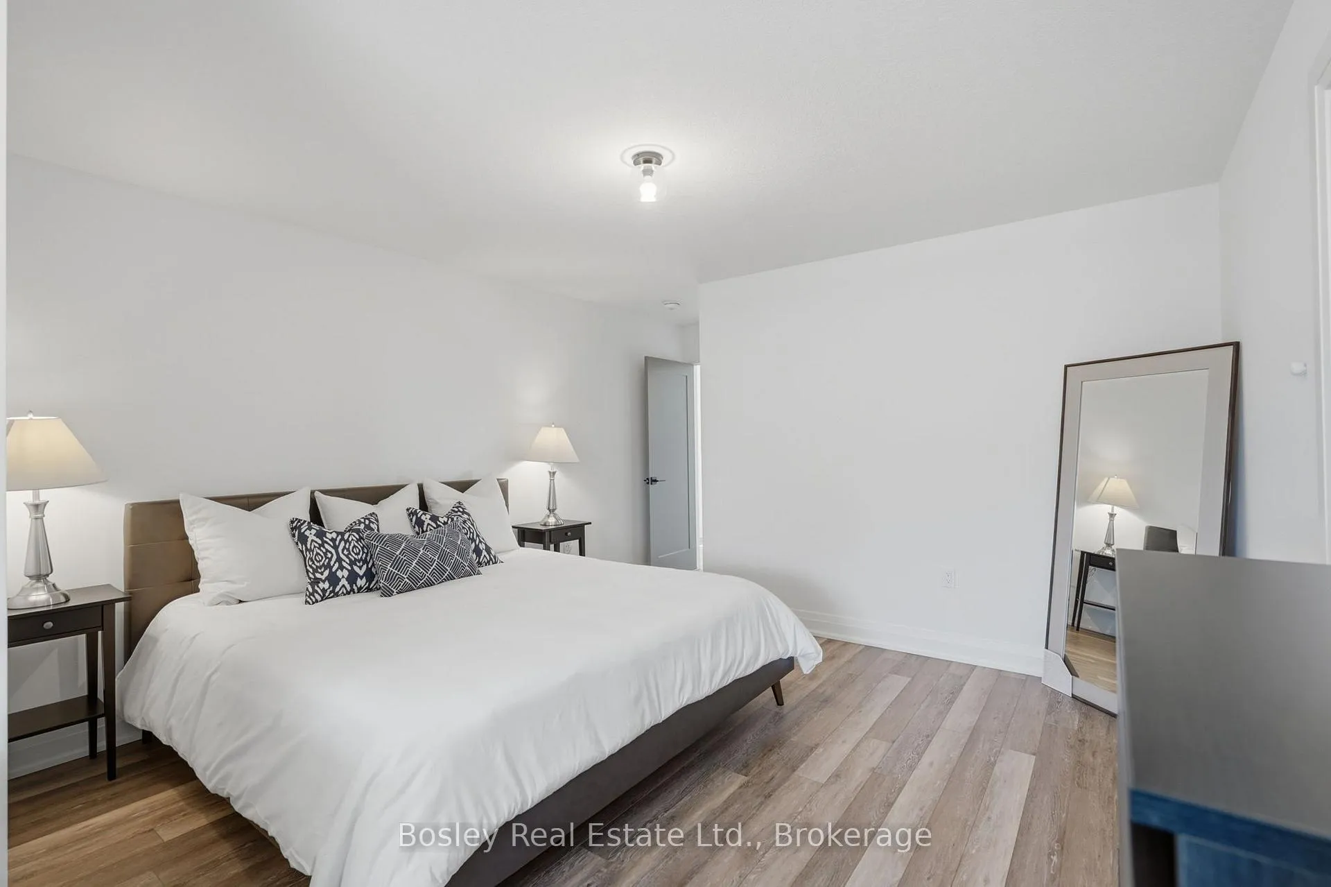 Photo 18 of 100 Mclean Avenue, Collingwood — HOMEH