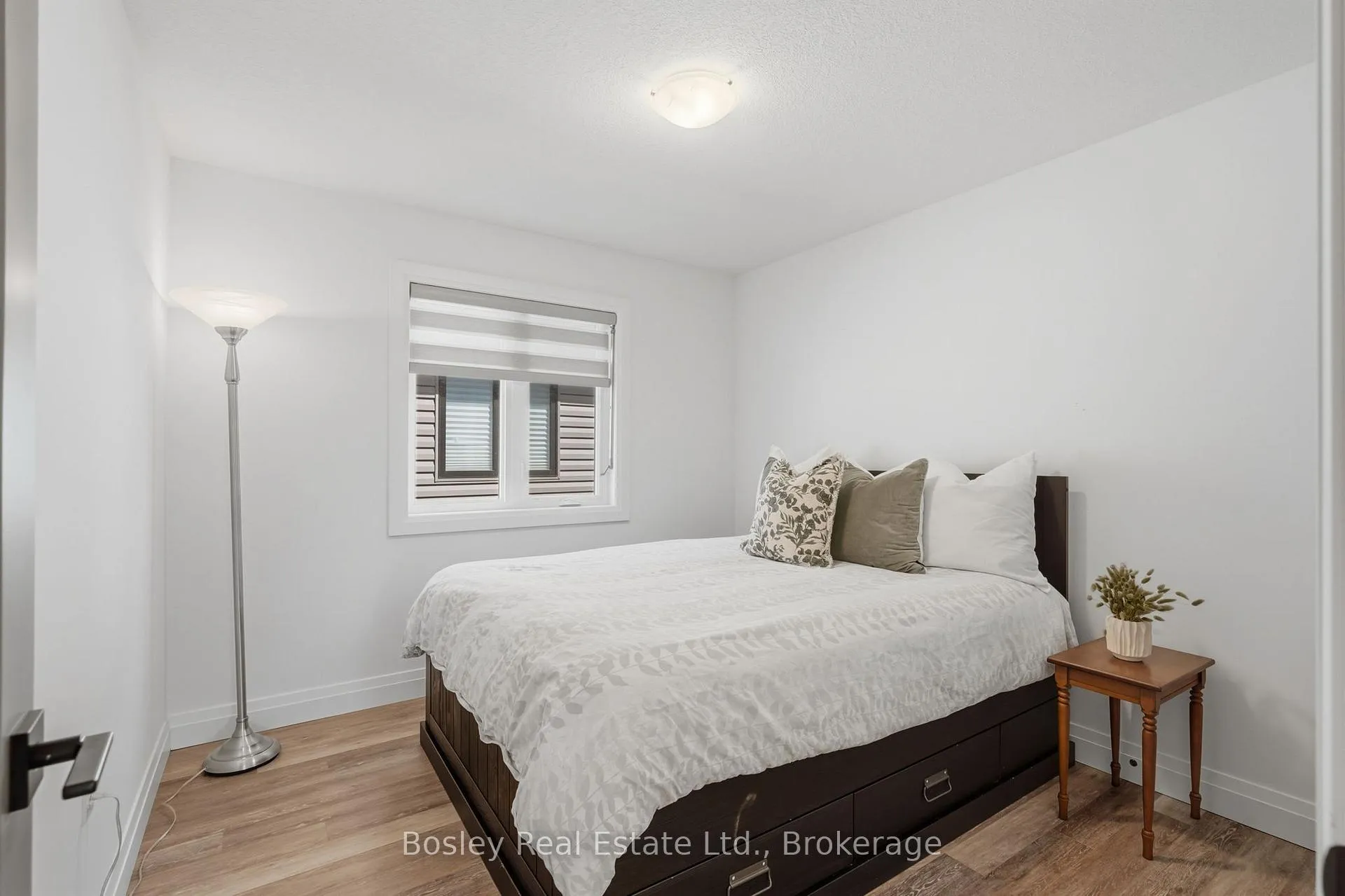 Photo 22 of 100 Mclean Avenue, Collingwood — HOMEH