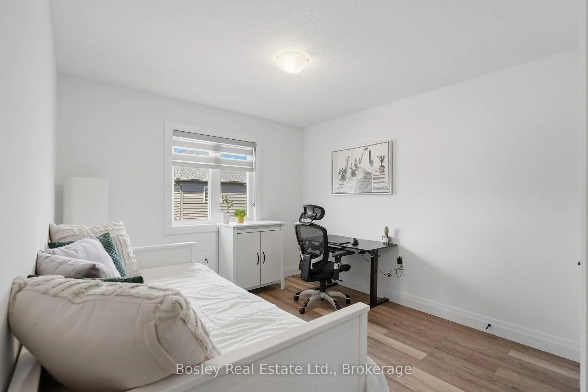 Photo 23 of 100 Mclean Avenue, Collingwood — HOMEH
