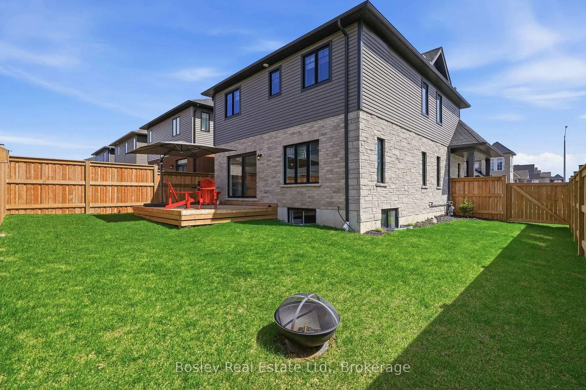 Photo 31 of 100 Mclean Avenue, Collingwood — HOMEH