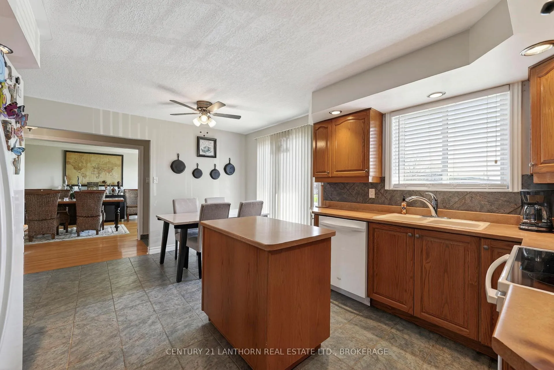 Photo 12 of 417 Beach Avenue, Cornwall — HOMEH