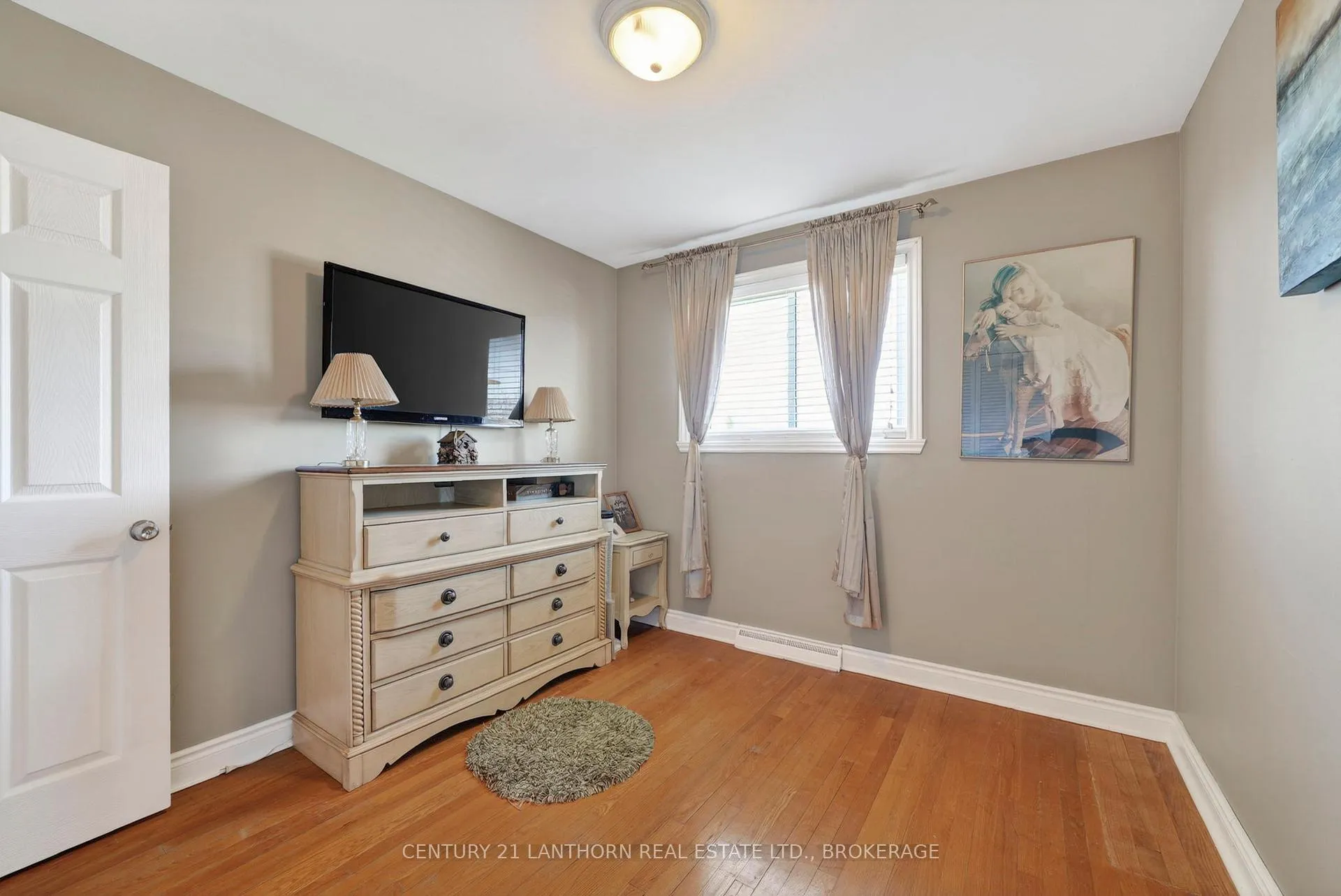 Photo 21 of 417 Beach Avenue, Cornwall — HOMEH