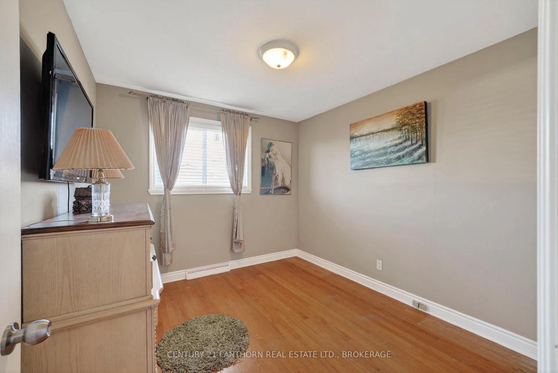 Photo 22 of 417 Beach Avenue, Cornwall — HOMEH