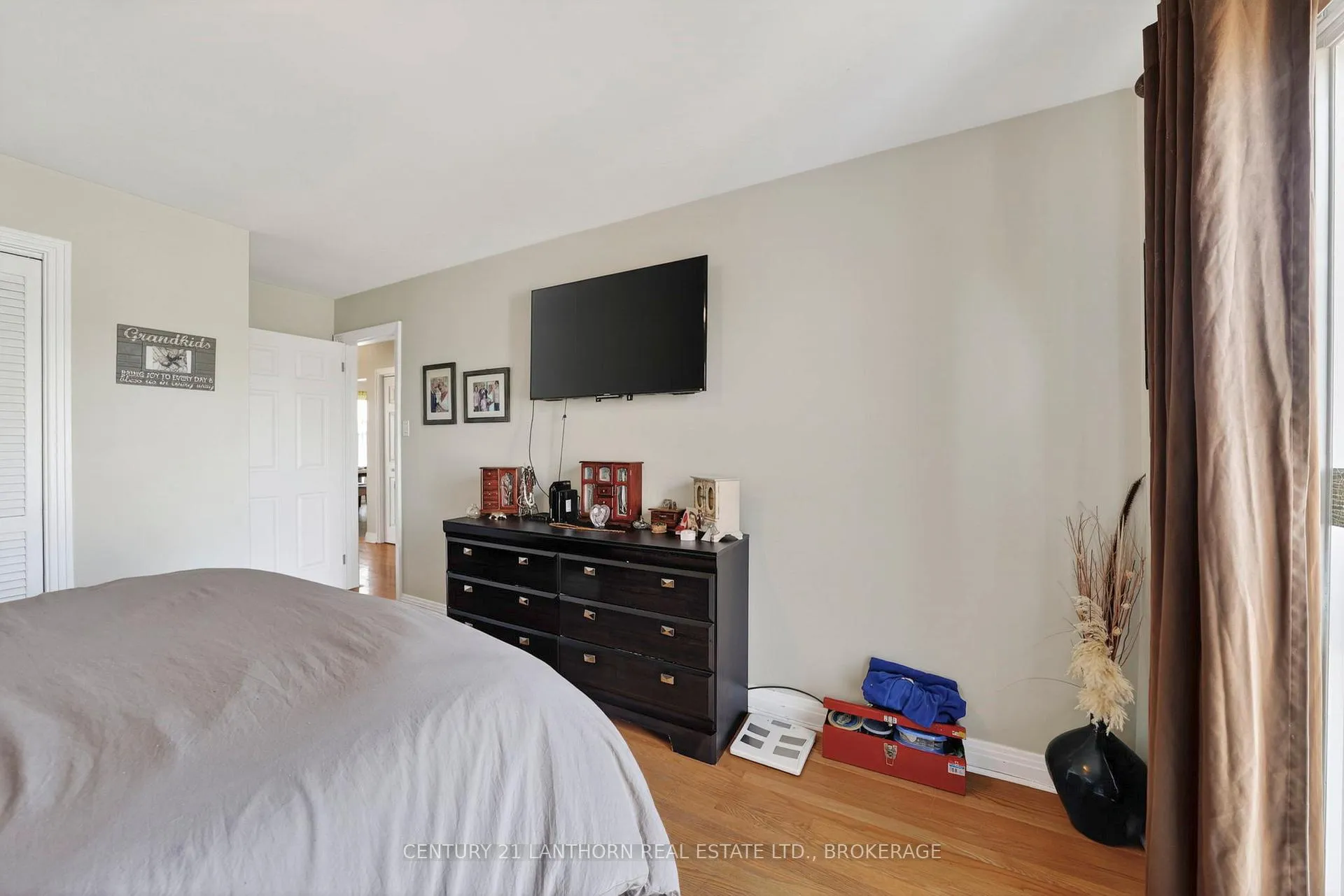 Photo 26 of 417 Beach Avenue, Cornwall — HOMEH