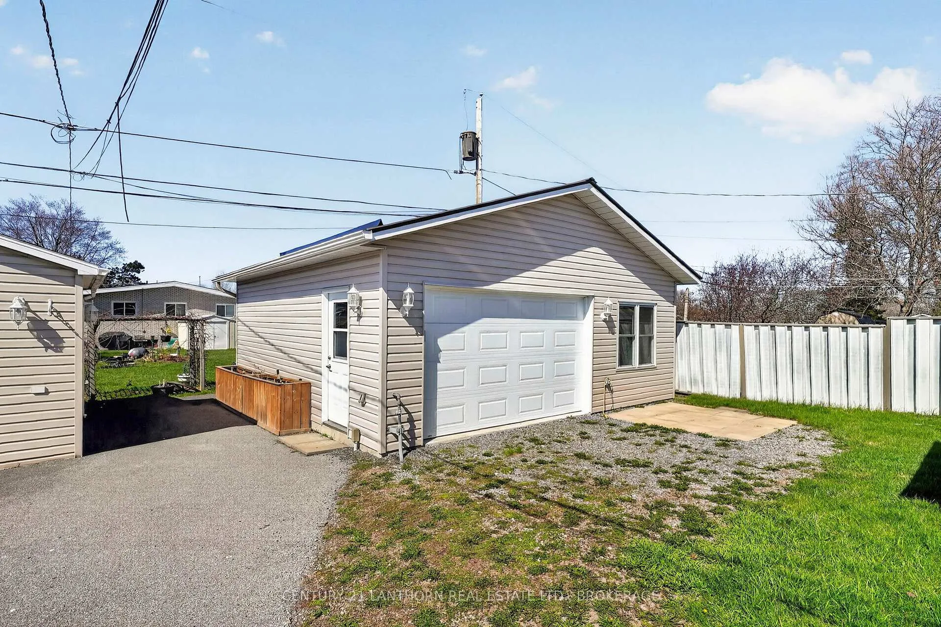 Photo 39 of 417 Beach Avenue, Cornwall — HOMEH