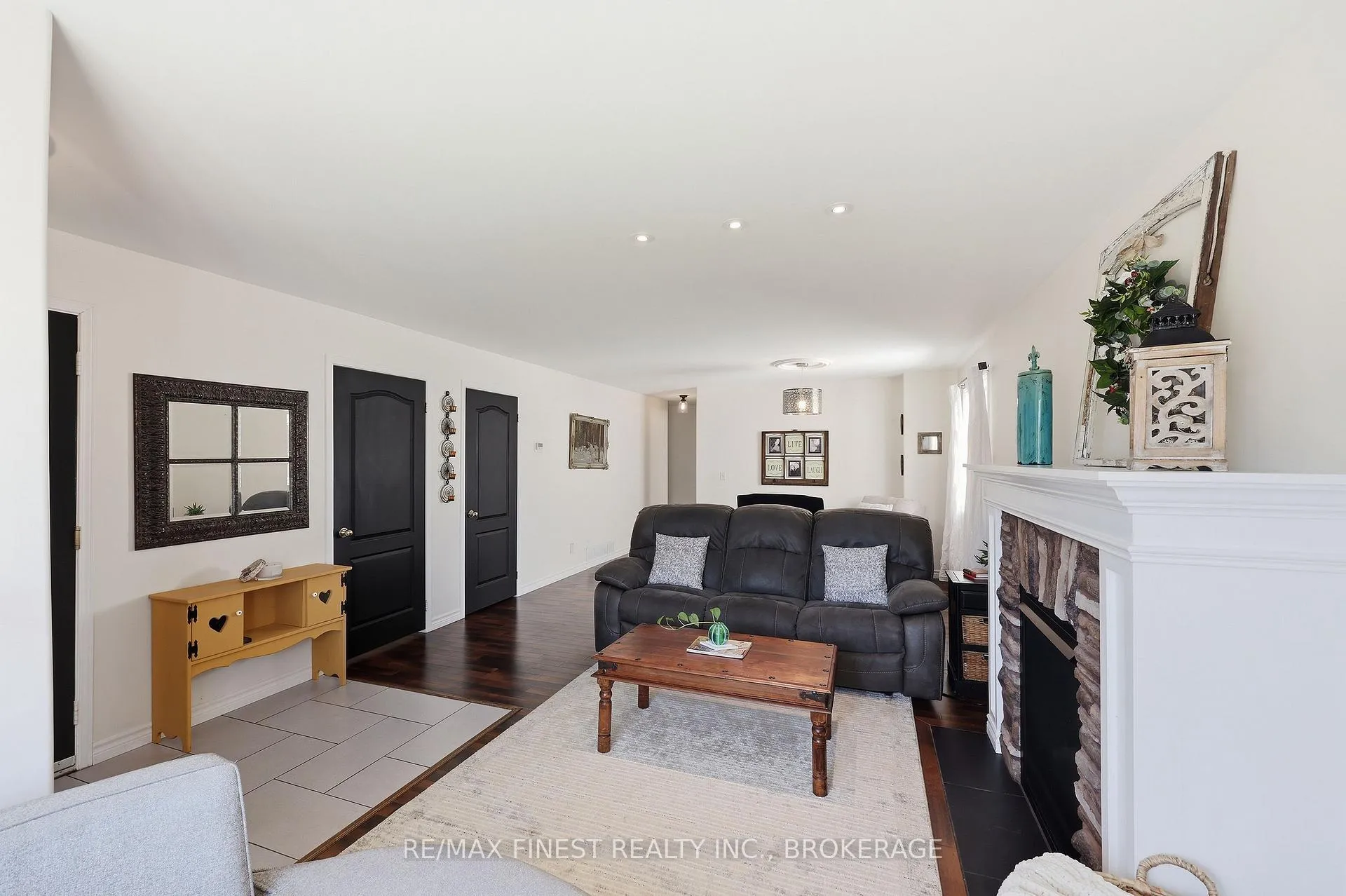 Photo 11 of 1312 Fisher Crescent, Kingston, City Southwest — HOMEH