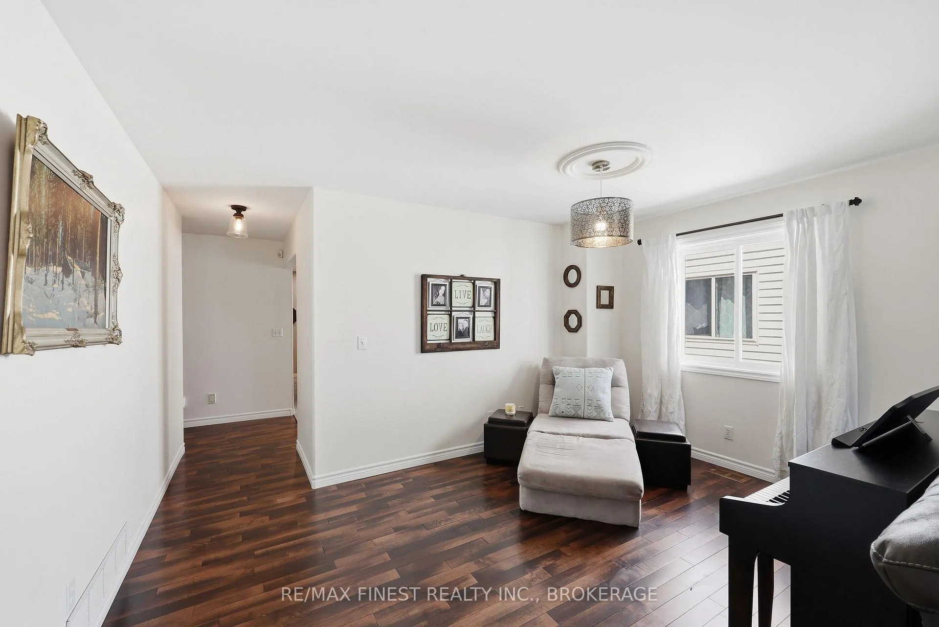 Photo 12 of 1312 Fisher Crescent, Kingston, City Southwest — HOMEH