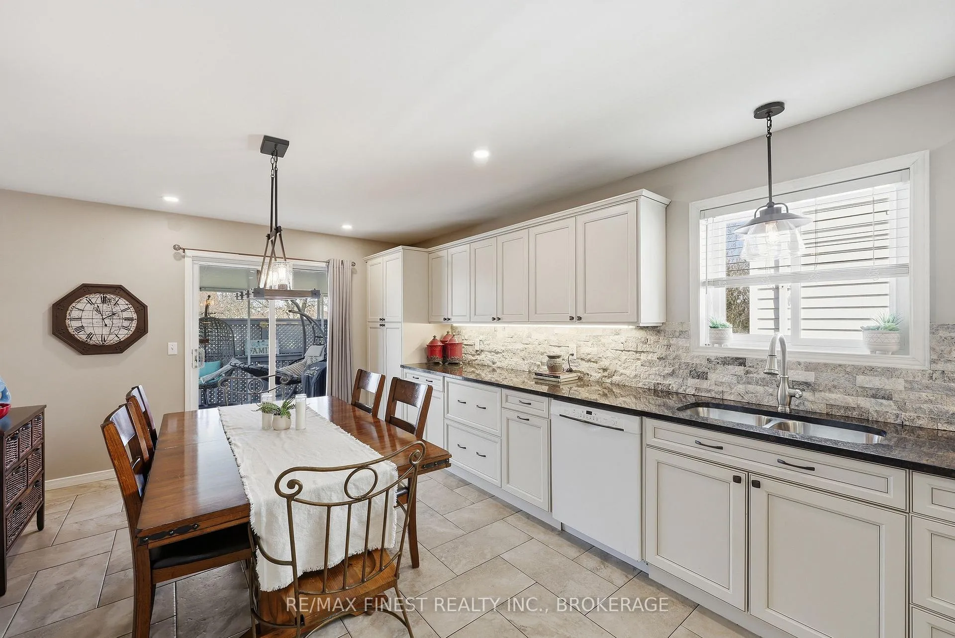 Photo 15 of 1312 Fisher Crescent, Kingston, City Southwest — HOMEH