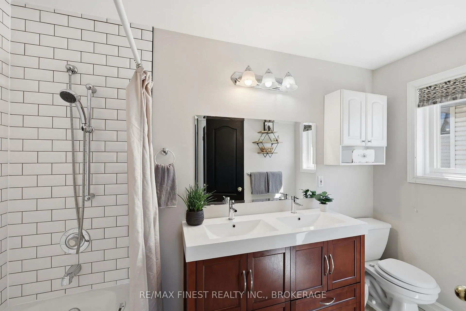 Photo 28 of 1312 Fisher Crescent, Kingston, City Southwest — HOMEH