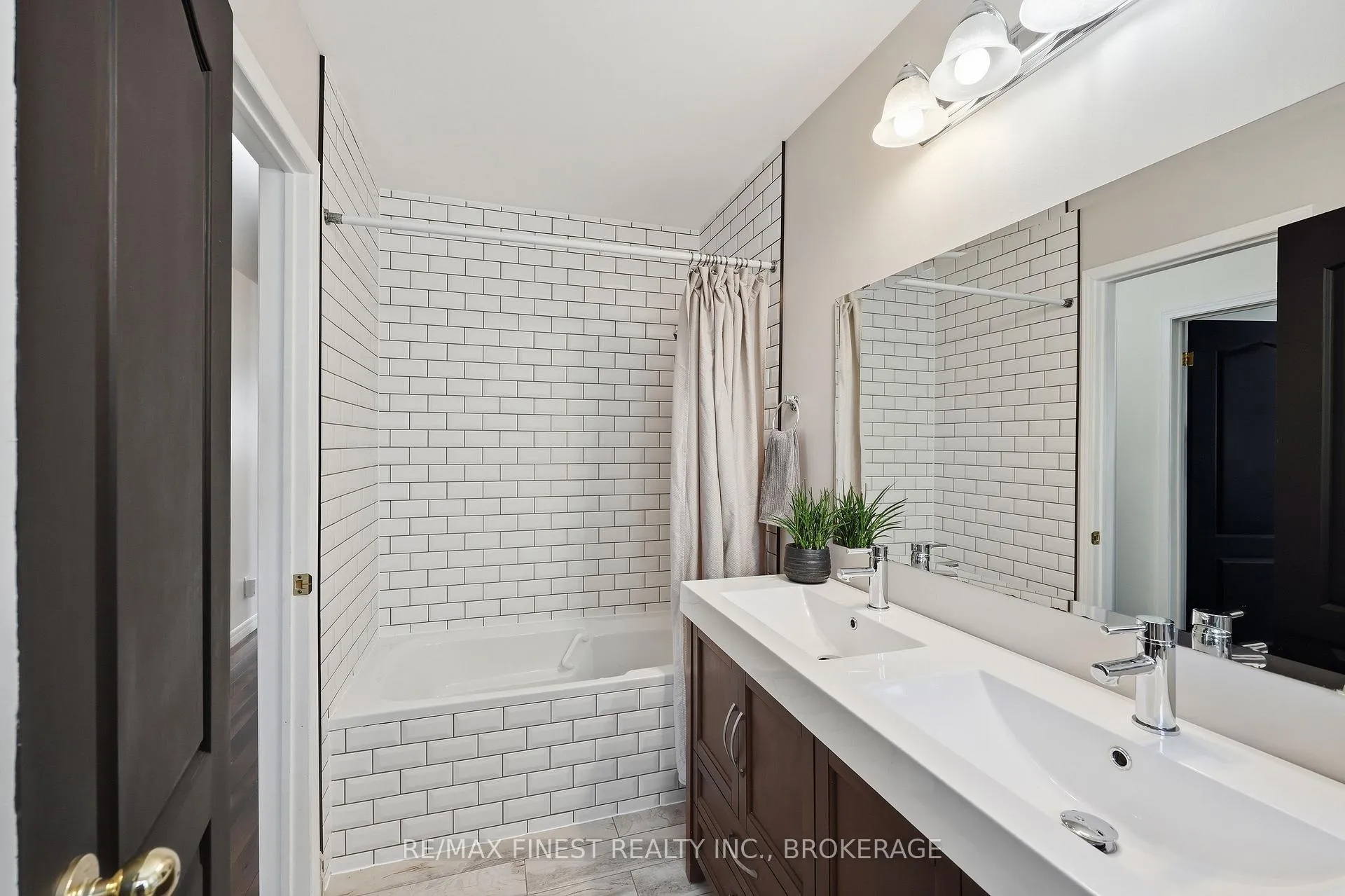 Photo 29 of 1312 Fisher Crescent, Kingston, City Southwest — HOMEH
