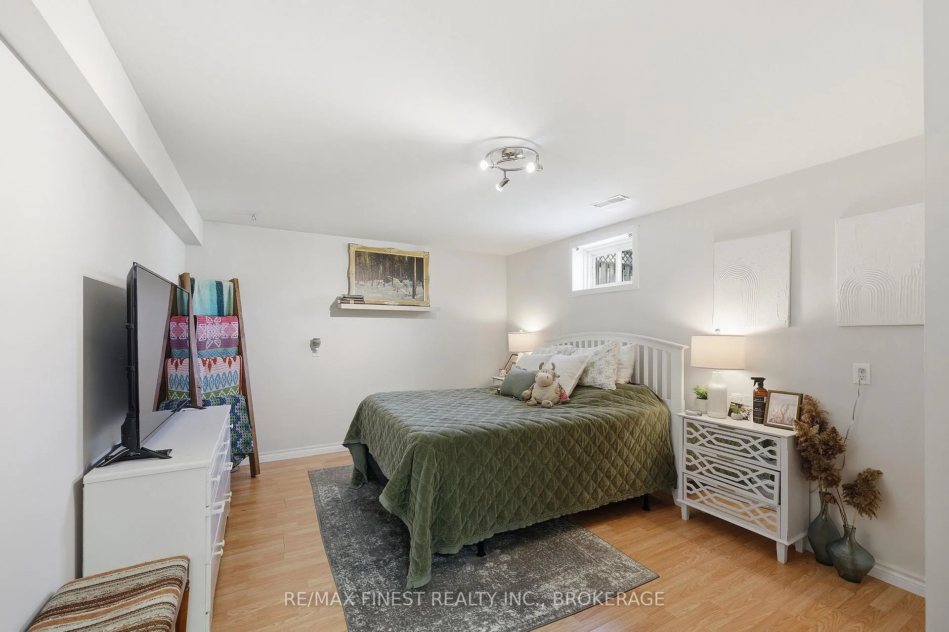 Photo 36 of 1312 Fisher Crescent, Kingston, City Southwest — HOMEH