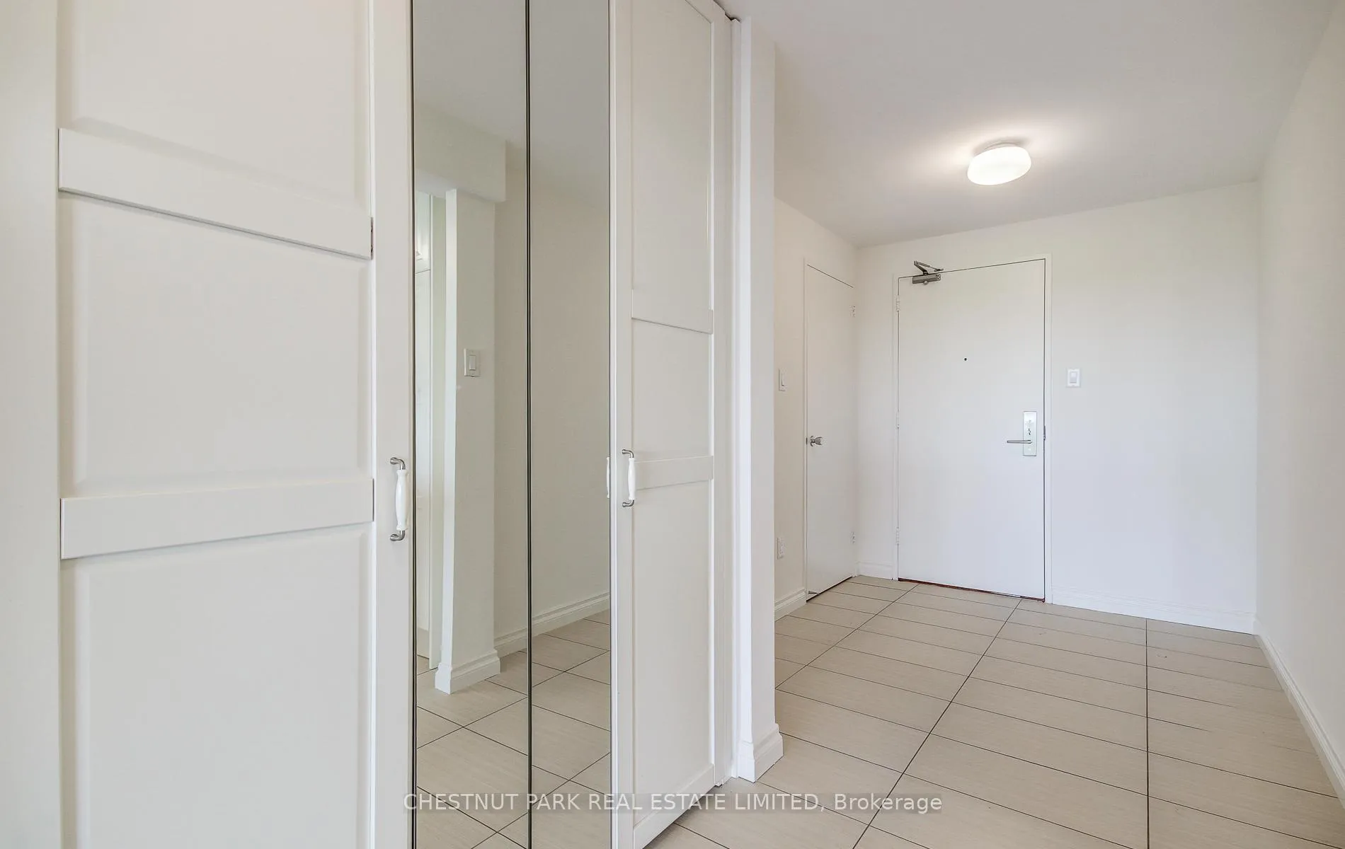 Photo 7 of Unit 1216, 1400 Dixie Road, Mississauga, Lakeview — HOMEH