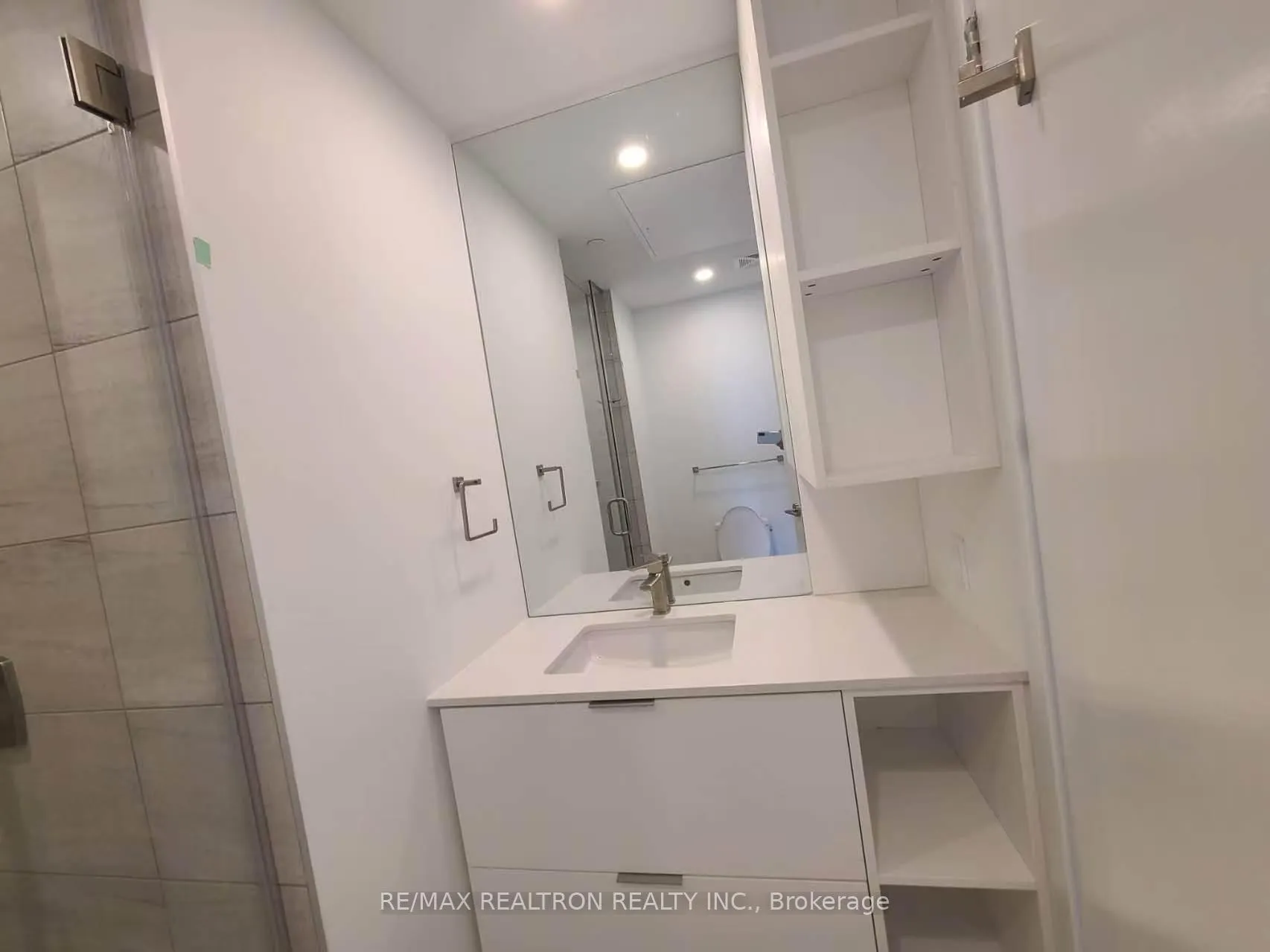 Photo 13 of Unit 1006, 1 Fairview Road E, Mississauga, Fairview — HOMEH