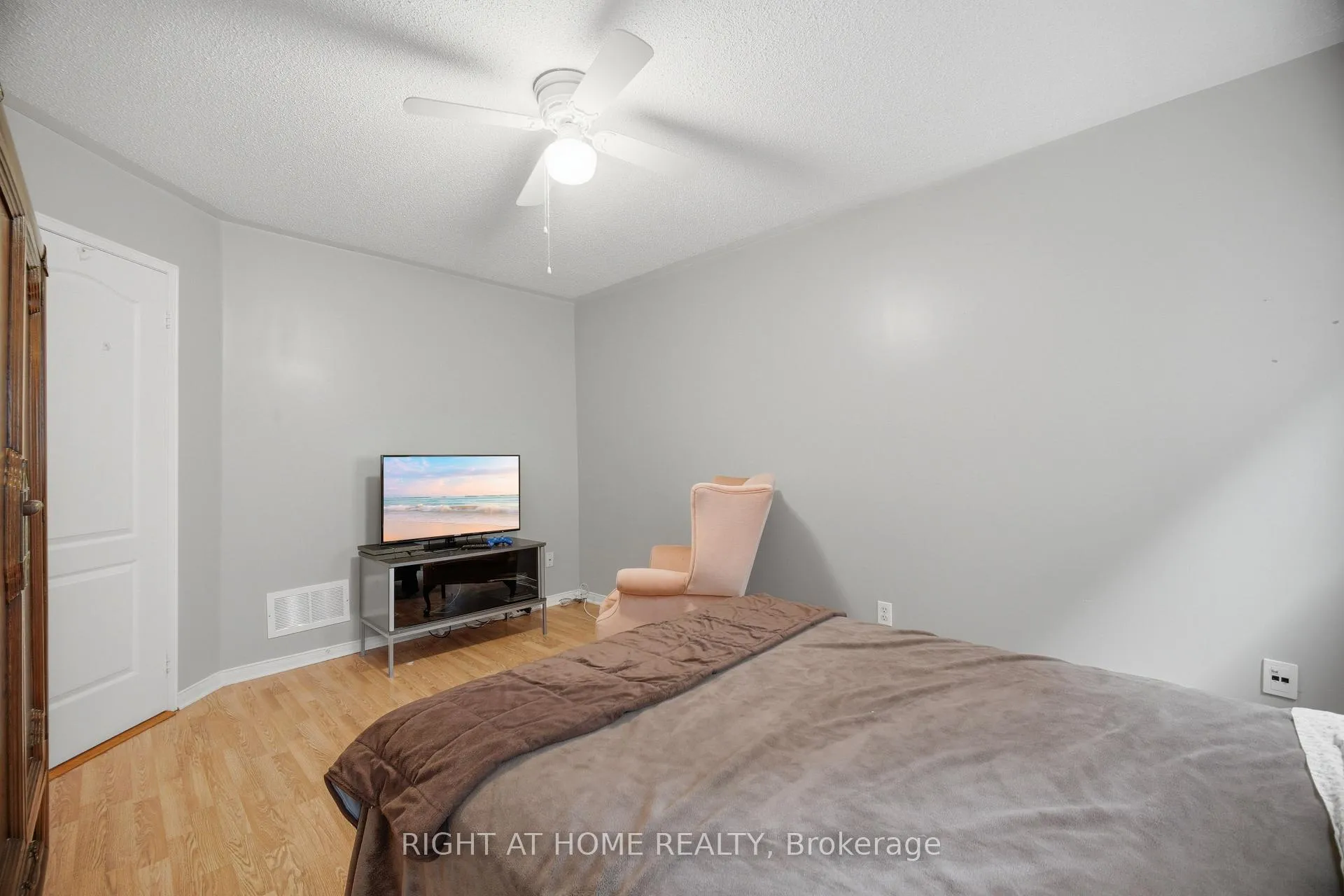 Photo 18 of 6113 Maple Gate Circle, Mississauga, Lisgar — HOMEH