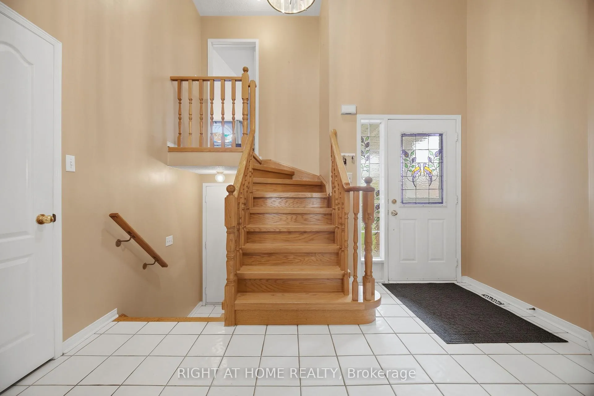 Photo 21 of 6113 Maple Gate Circle, Mississauga, Lisgar — HOMEH