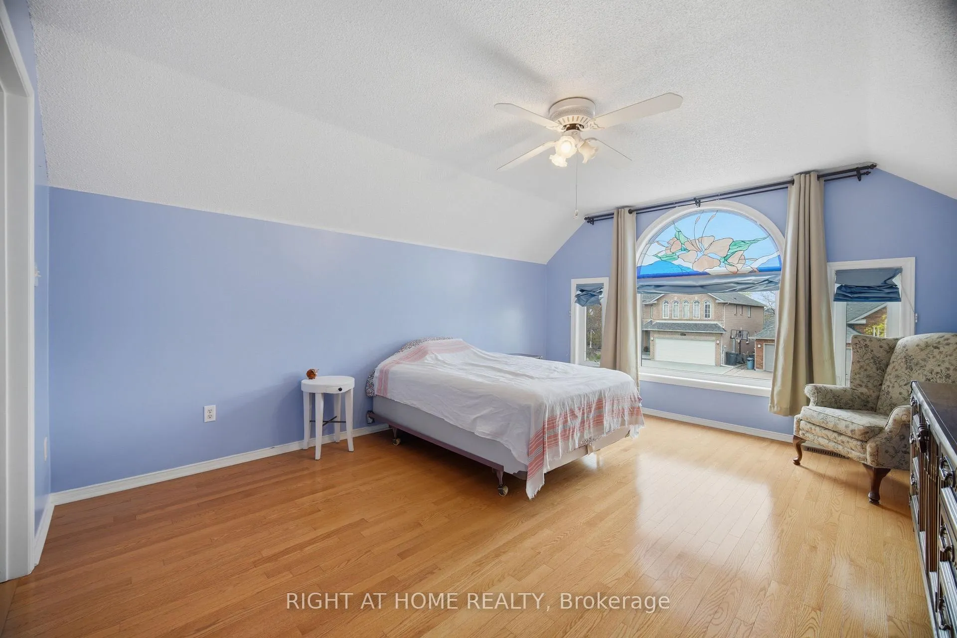 Photo 22 of 6113 Maple Gate Circle, Mississauga, Lisgar — HOMEH
