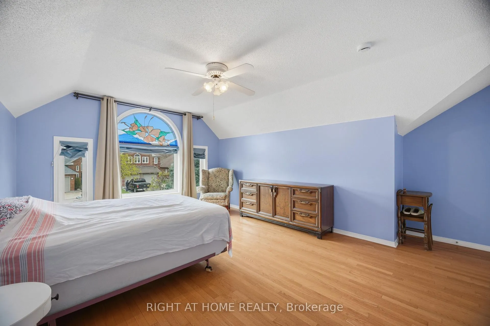 Photo 23 of 6113 Maple Gate Circle, Mississauga, Lisgar — HOMEH