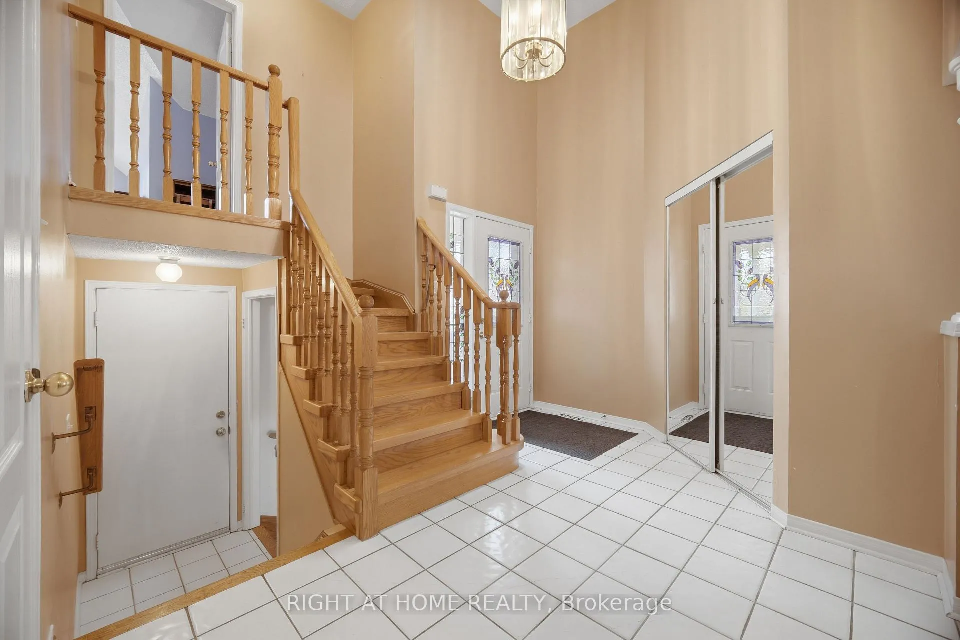 Photo 25 of 6113 Maple Gate Circle, Mississauga, Lisgar — HOMEH