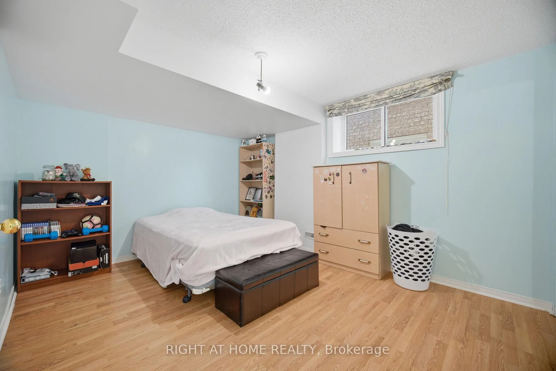 Photo 31 of 6113 Maple Gate Circle, Mississauga, Lisgar — HOMEH