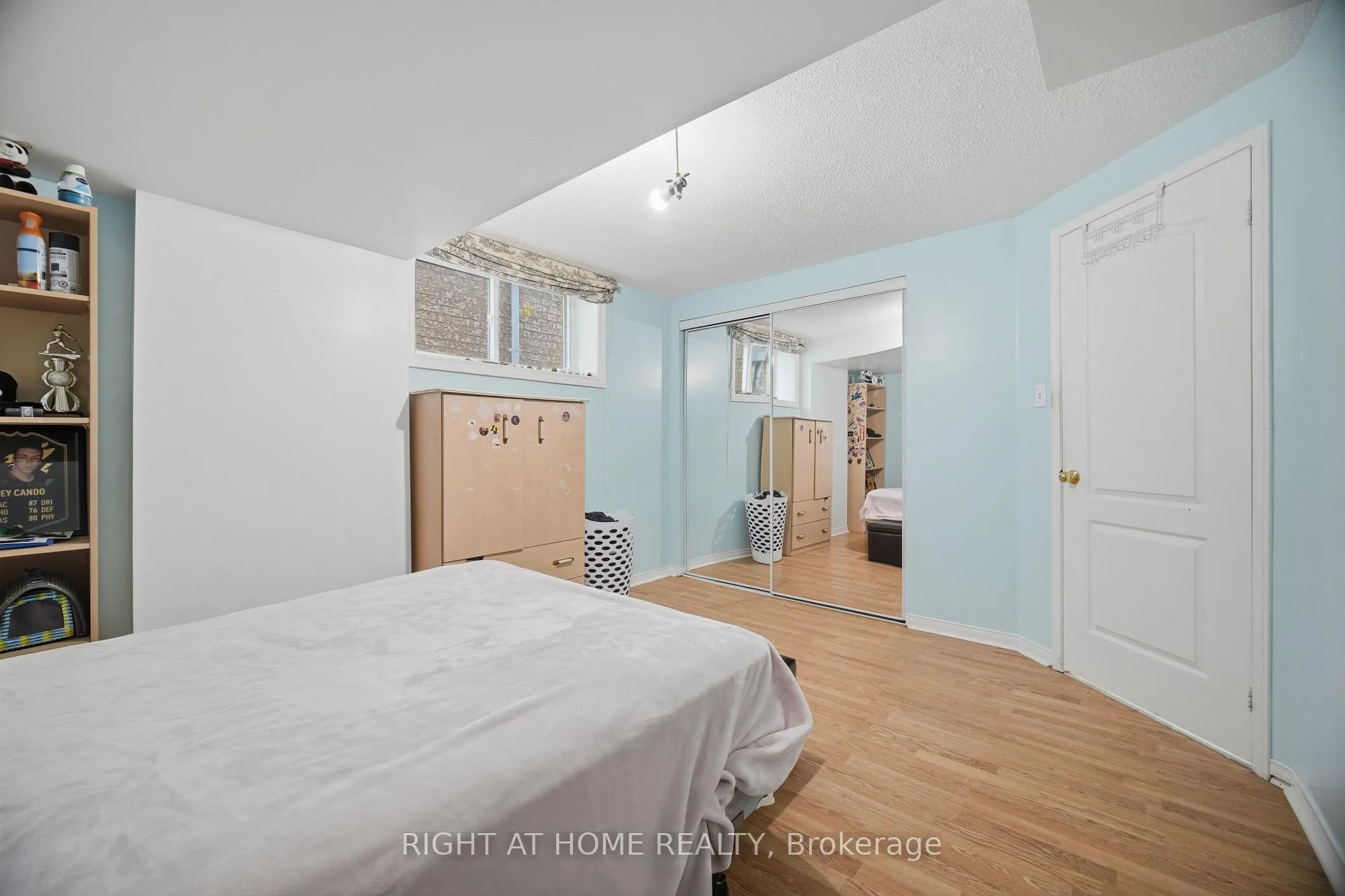 Photo 32 of 6113 Maple Gate Circle, Mississauga, Lisgar — HOMEH