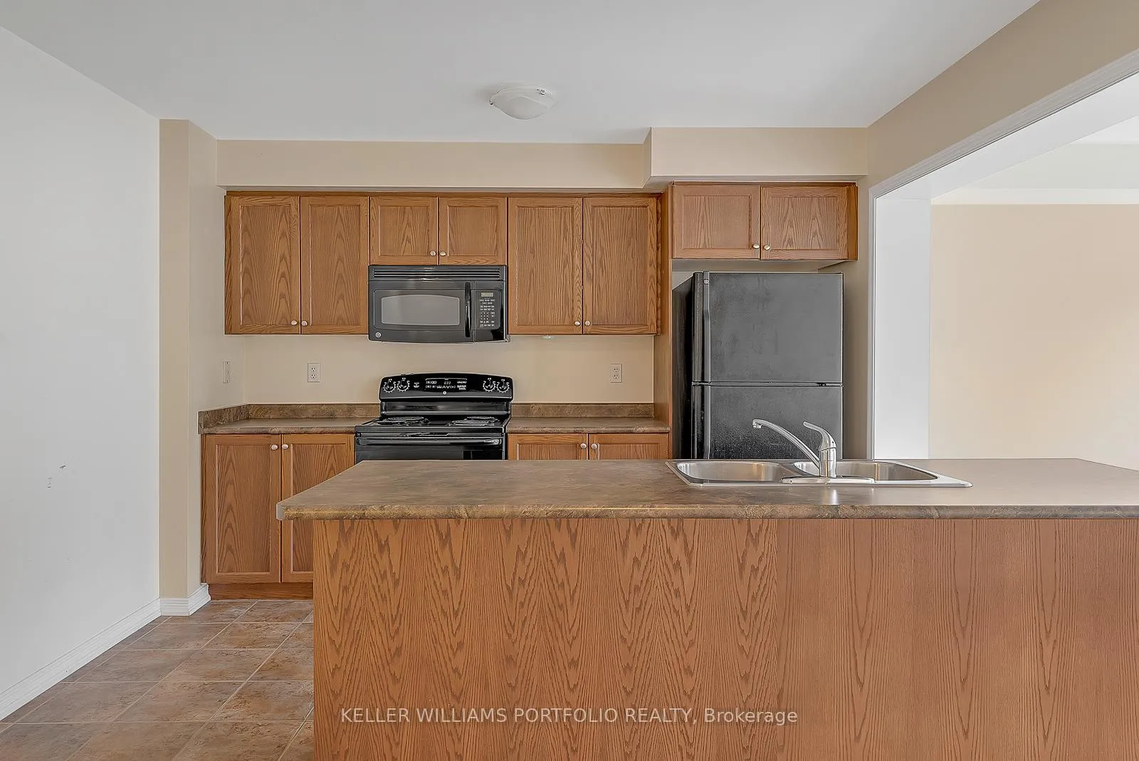 Photo 8 of Unit 42, 7 Sirente Drive, Hamilton, Crerar — HOMEH