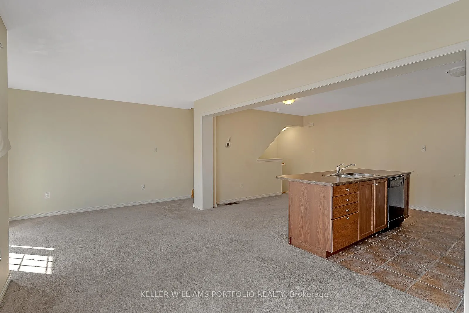 Photo 11 of Unit 42, 7 Sirente Drive, Hamilton, Crerar — HOMEH