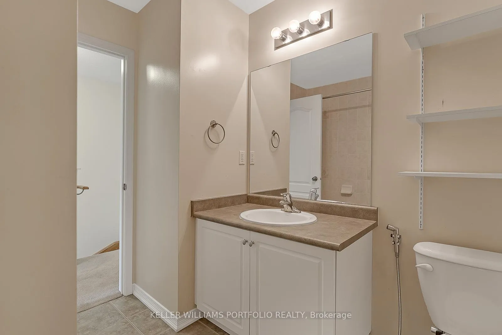 Photo 14 of Unit 42, 7 Sirente Drive, Hamilton, Crerar — HOMEH