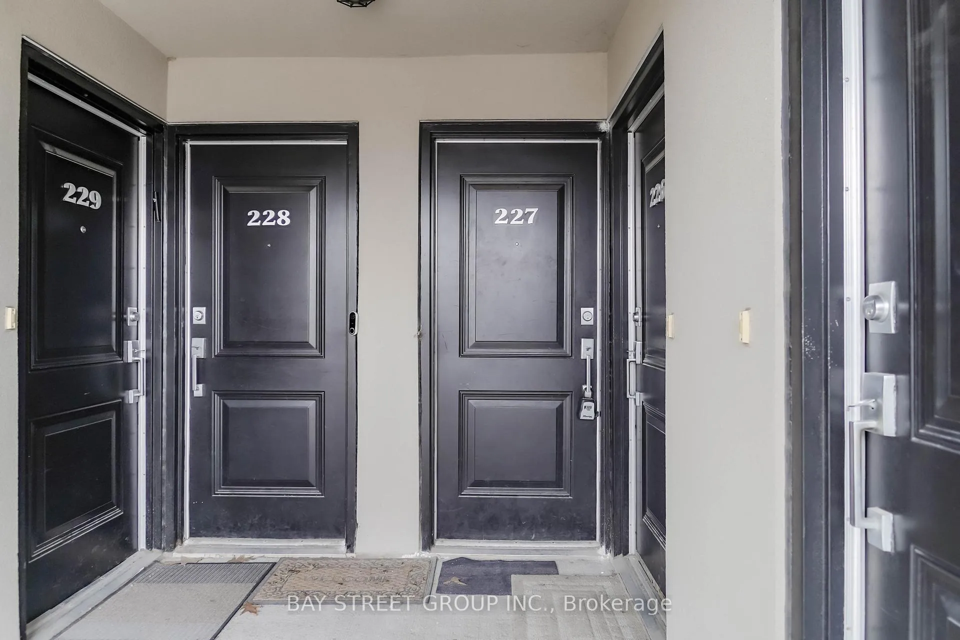 Photo 3 of Unit 227, 320 John Street, Markham, Aileen-Willowbrook — HOMEH