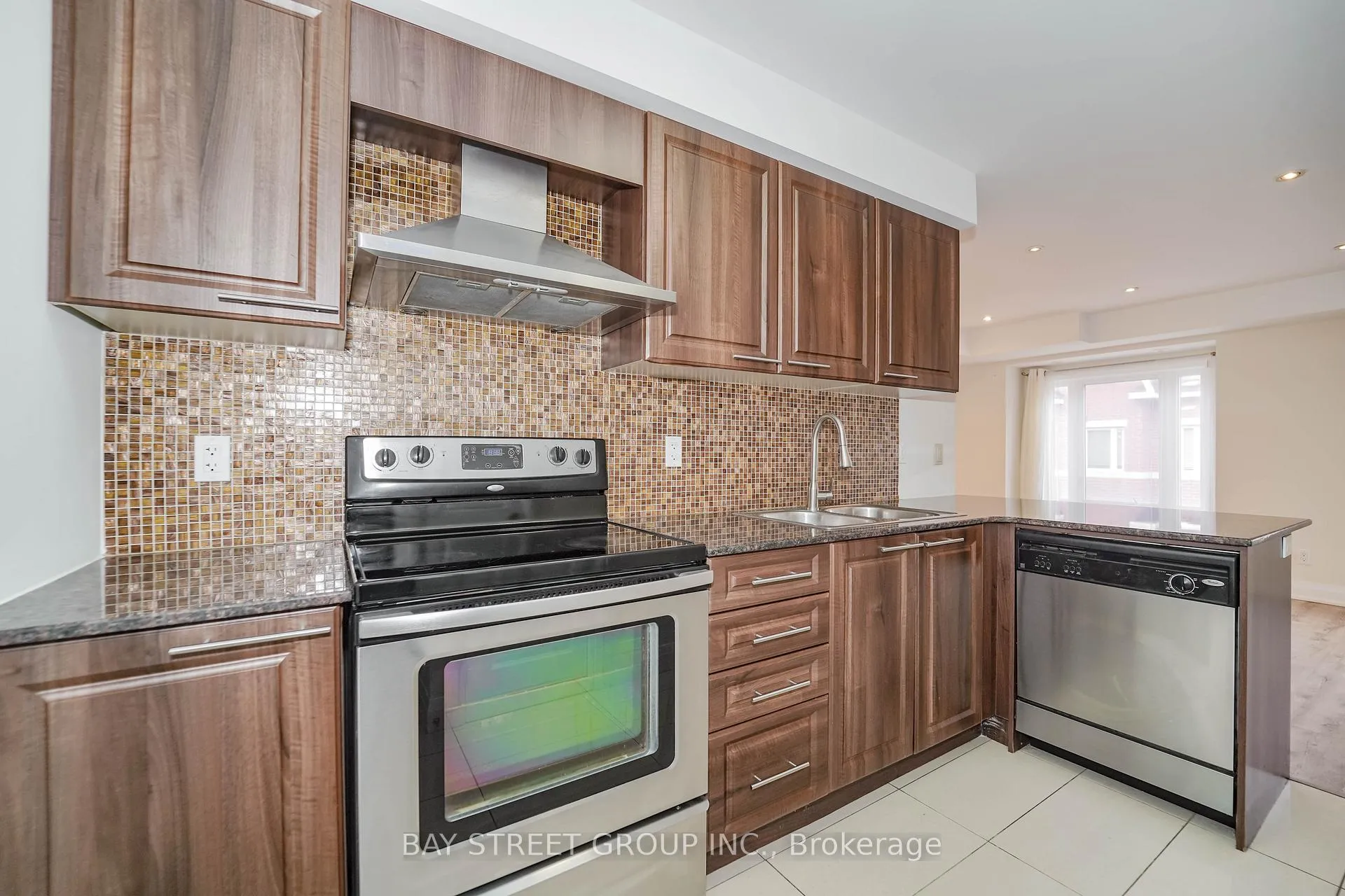 Photo 16 of Unit 227, 320 John Street, Markham, Aileen-Willowbrook — HOMEH