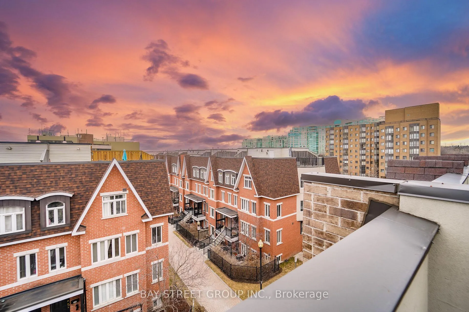 Photo 32 of Unit 227, 320 John Street, Markham, Aileen-Willowbrook — HOMEH