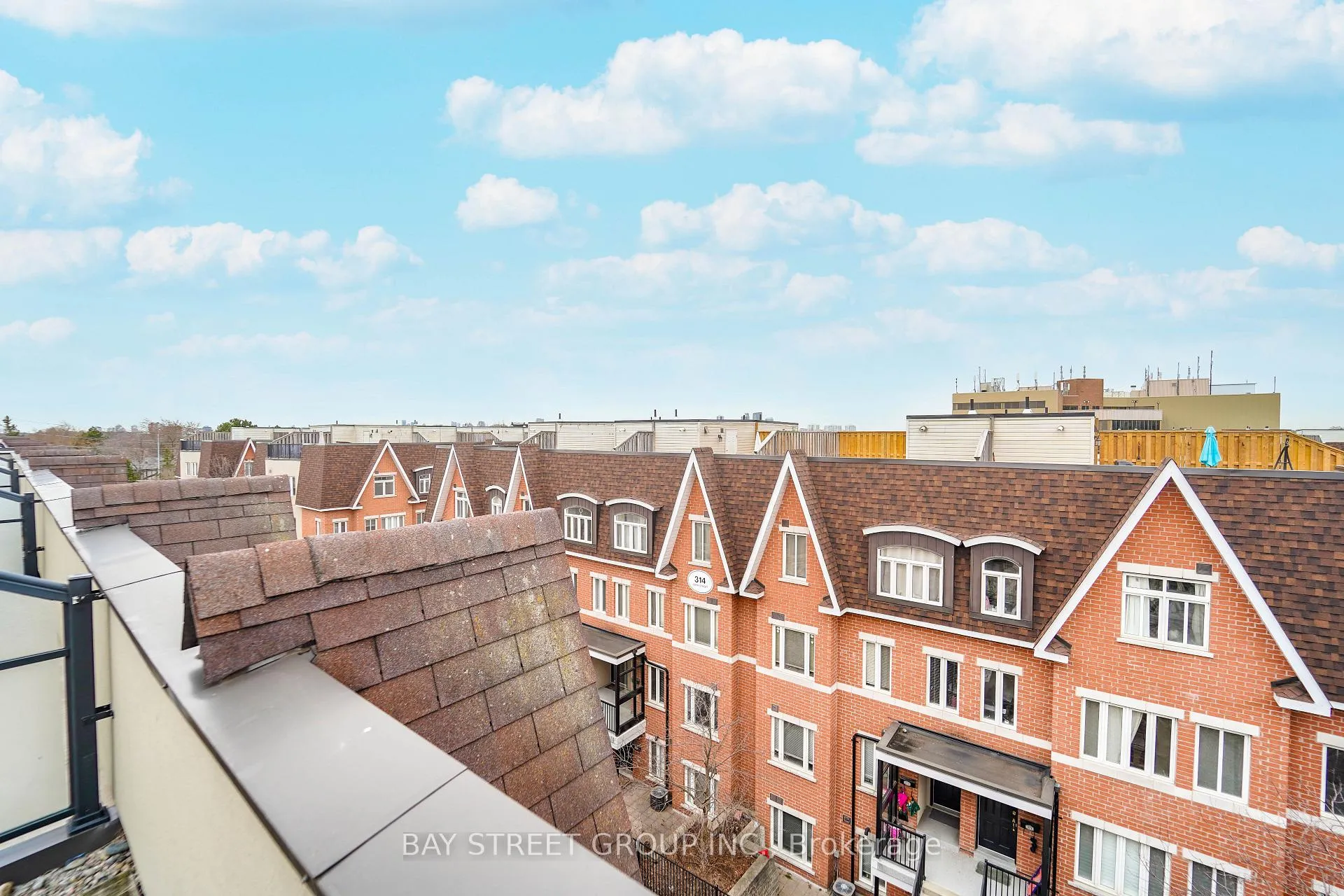 Photo 34 of Unit 227, 320 John Street, Markham, Aileen-Willowbrook — HOMEH