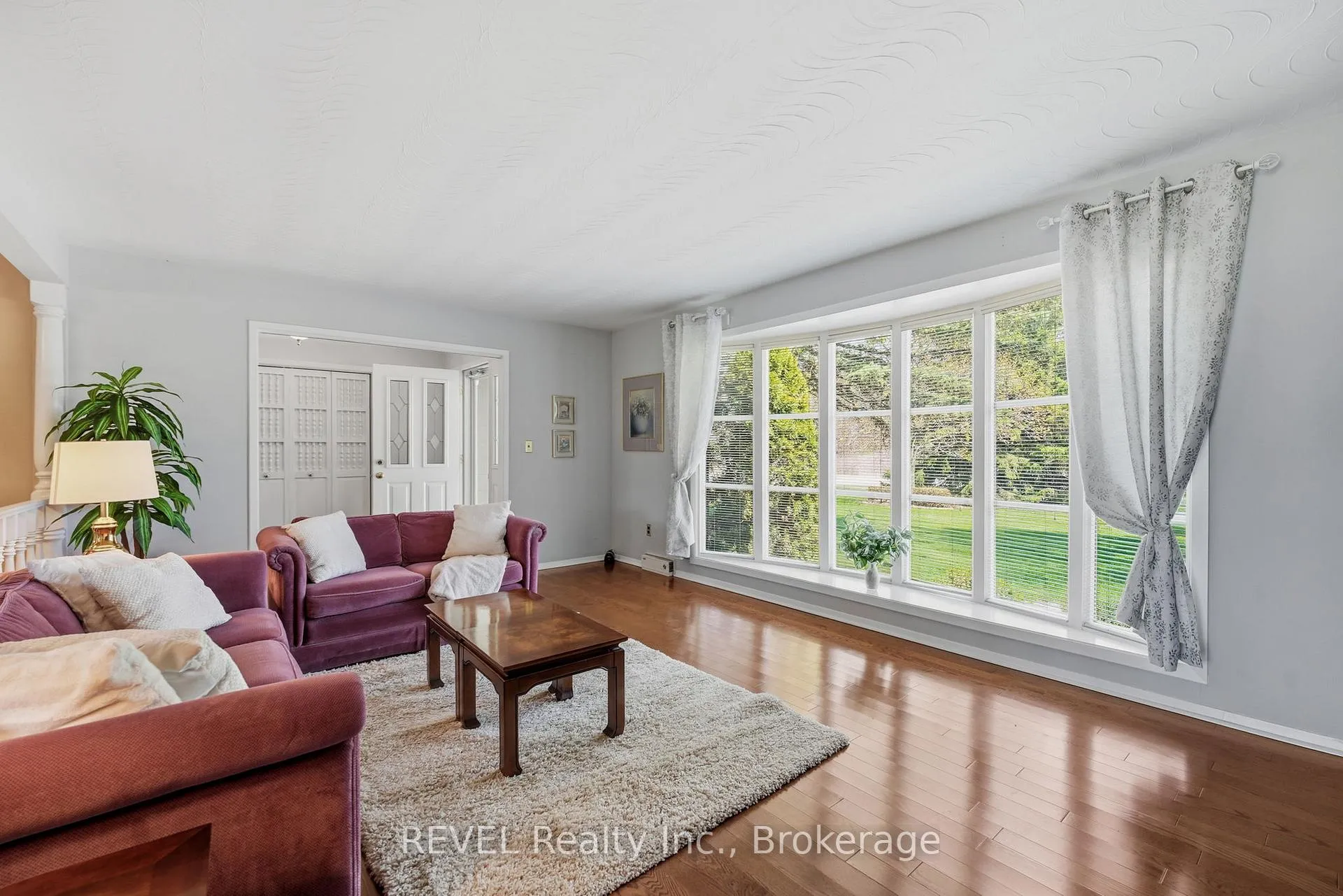Photo 4 of 69 Darby Road, Welland, Cooks Mills — HOMEH