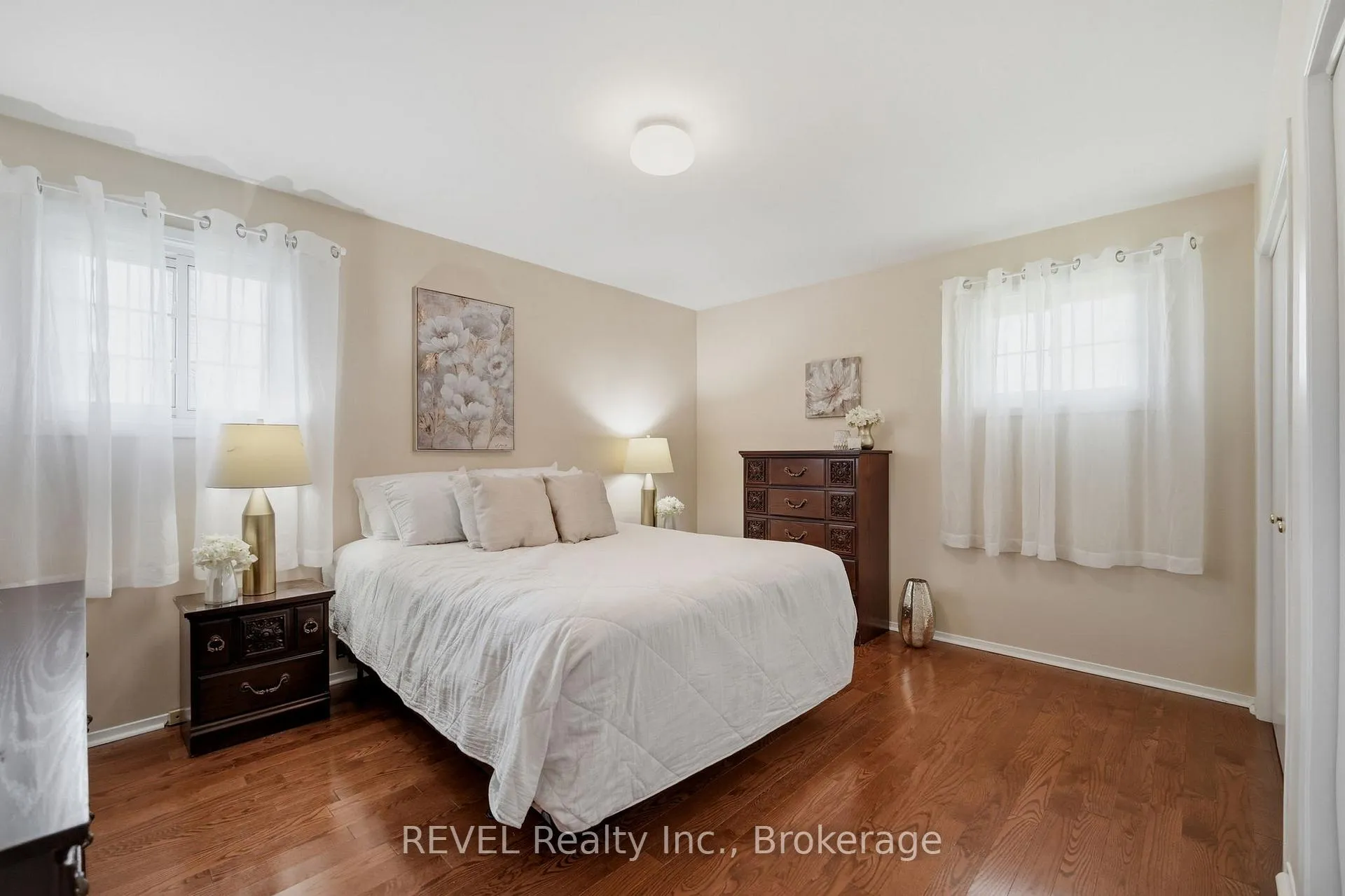 Photo 18 of 69 Darby Road, Welland, Cooks Mills — HOMEH