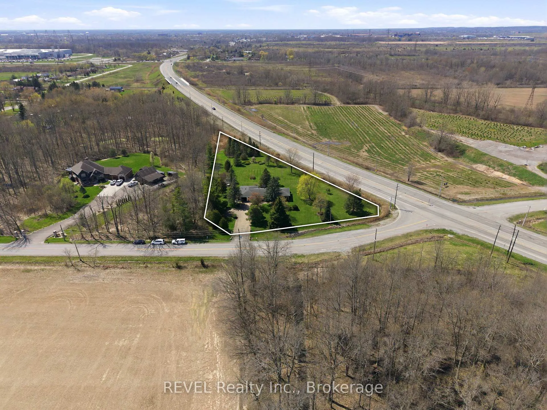 Photo 37 of 69 Darby Road, Welland, Cooks Mills — HOMEH