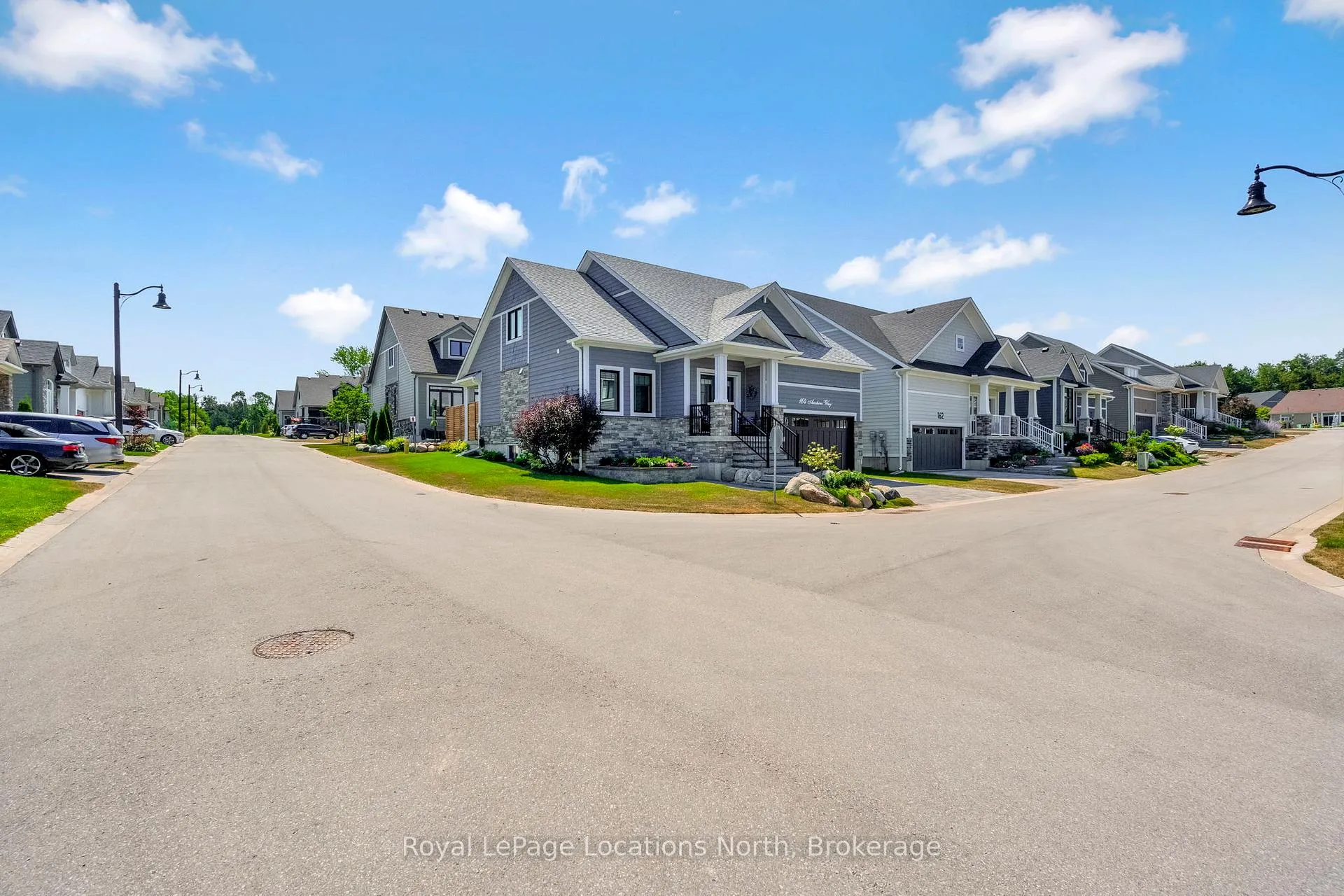 Photo 2 of 164 Anchors Way, Blue Mountains — HOMEH