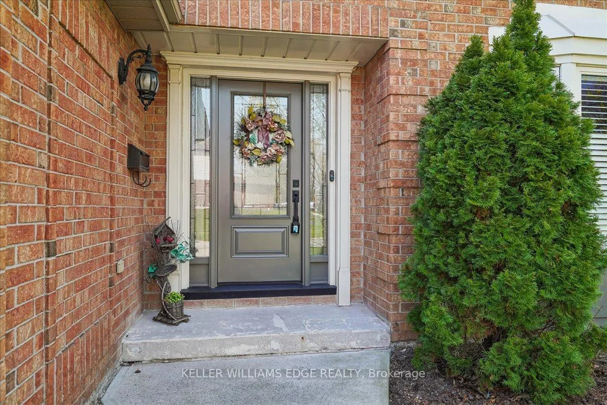 Photo 4 of 3150 Trailwood Drive, Burlington, Headon — HOMEH
